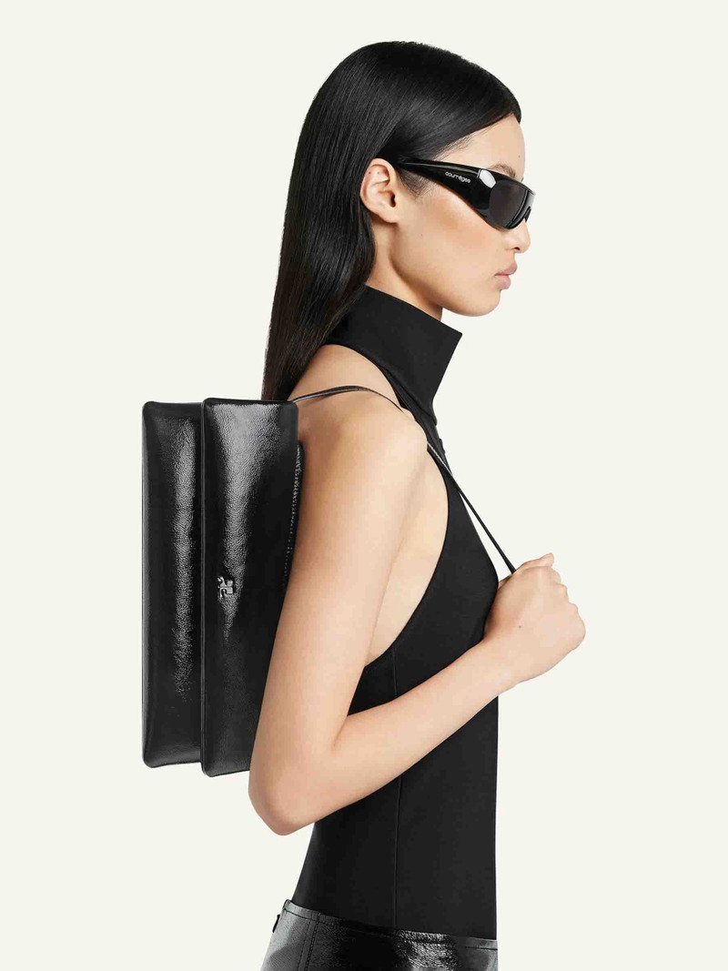 courrèges CLUTCH BAG PATENT outlook