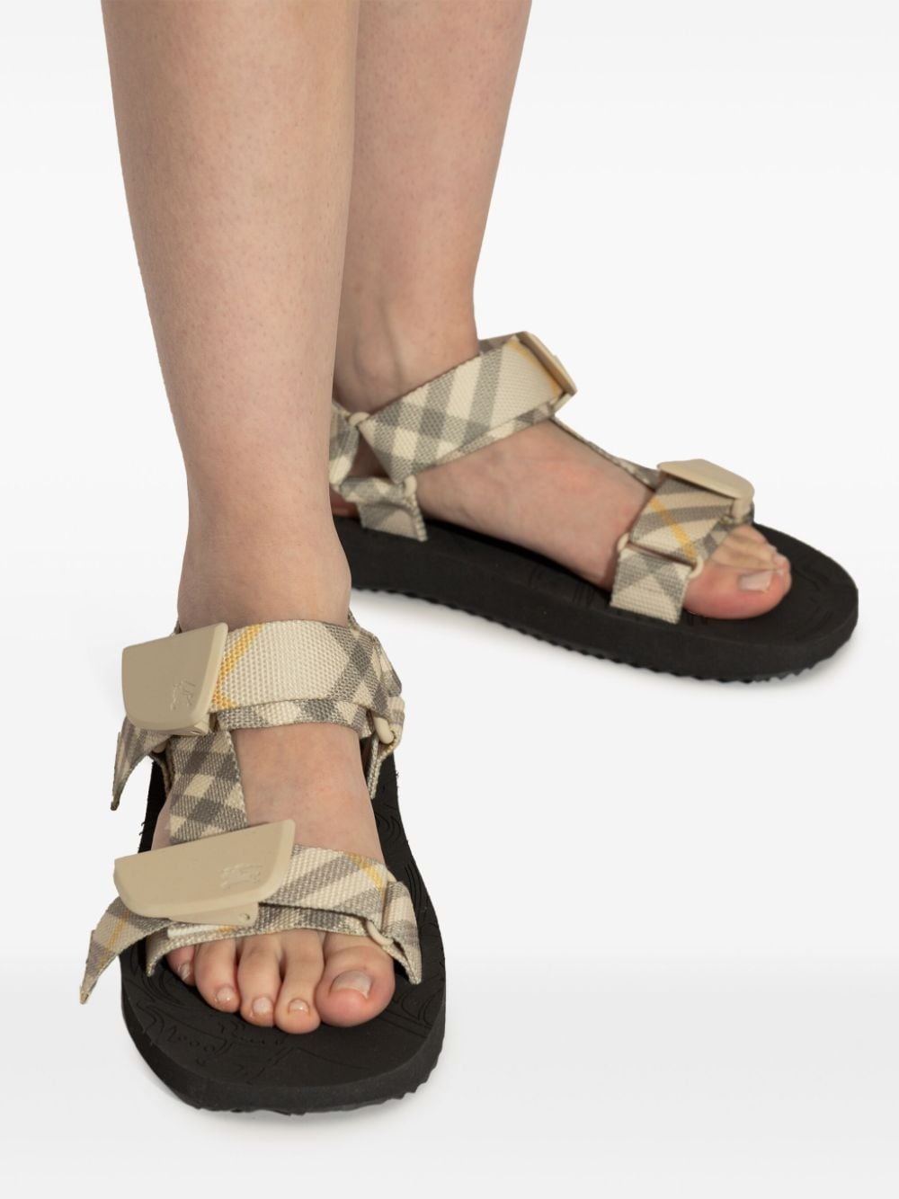 Check Trek double-strap sandals - 5