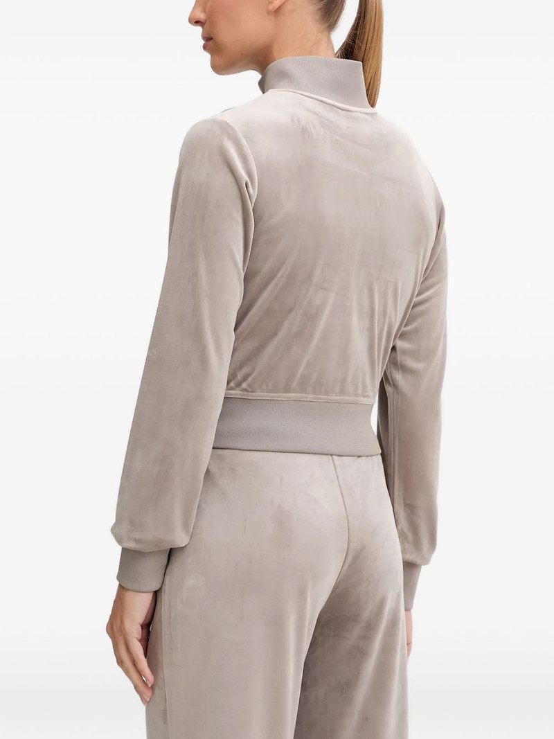 zip-up jacket 3