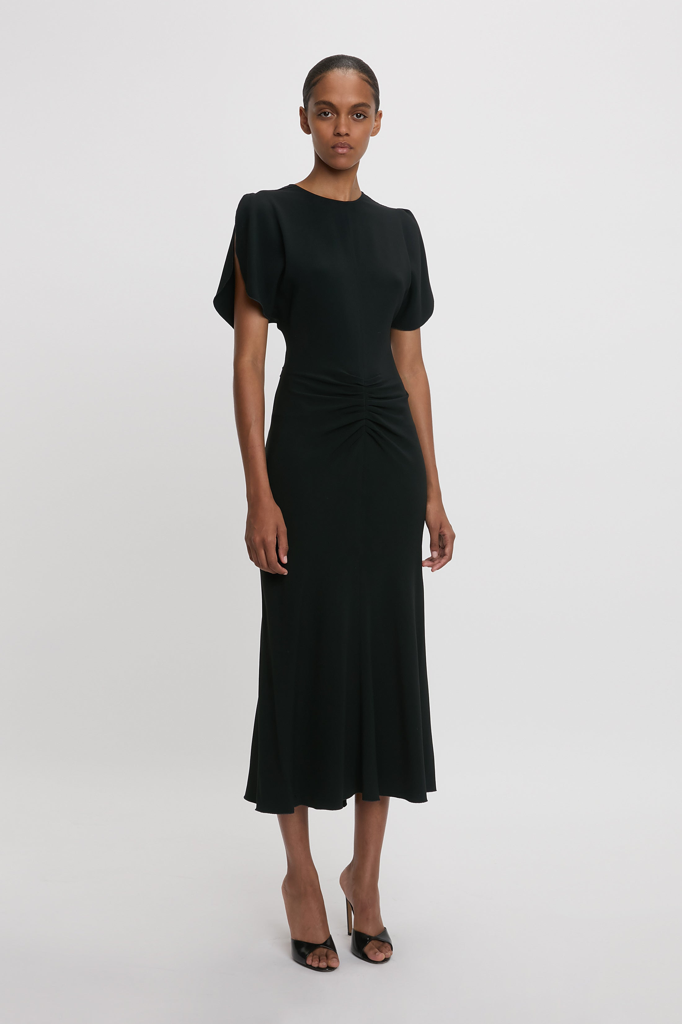 Gathered Waist Midi Dress In Black - 3