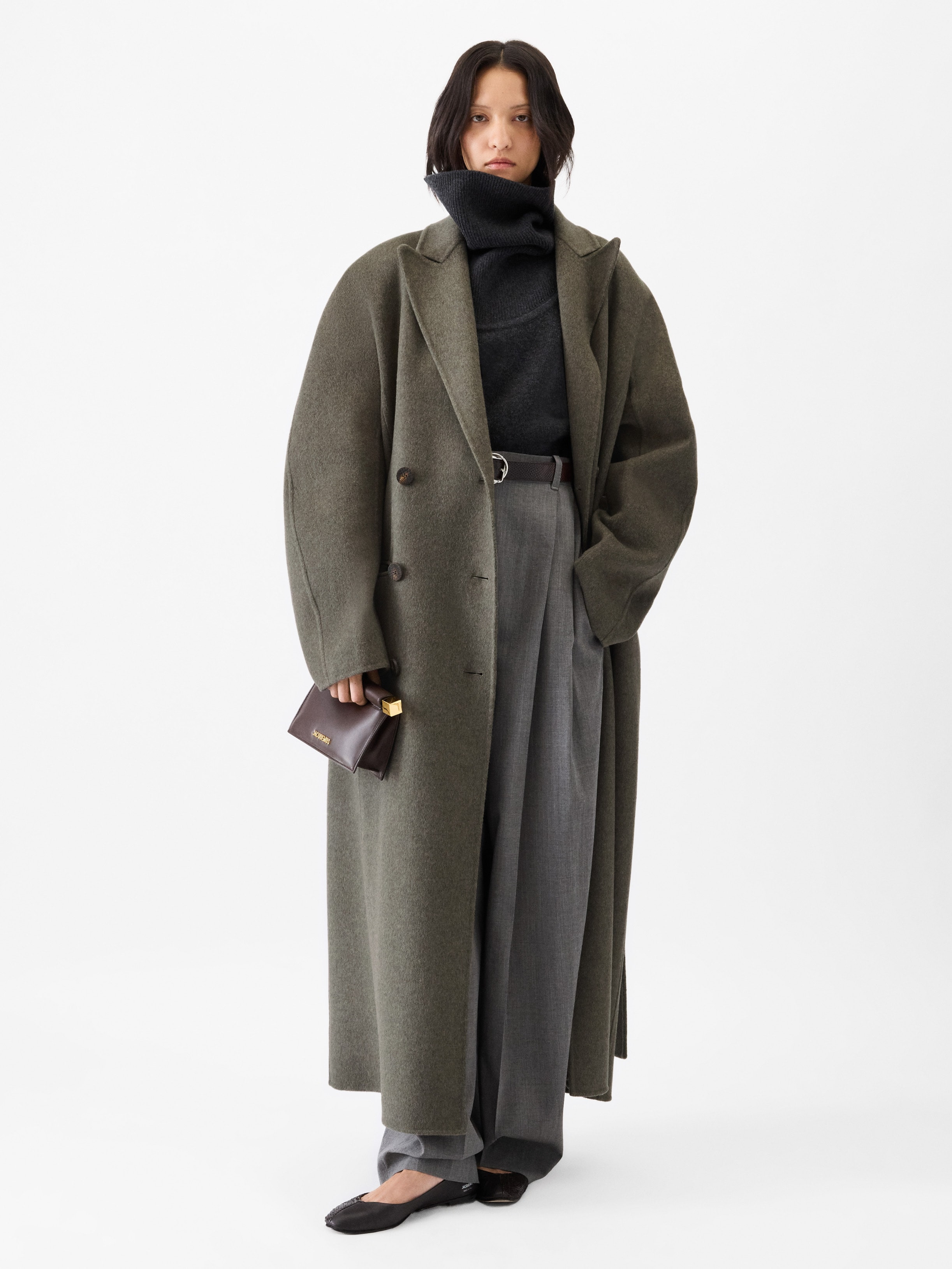The Curvo Man's coat - 2