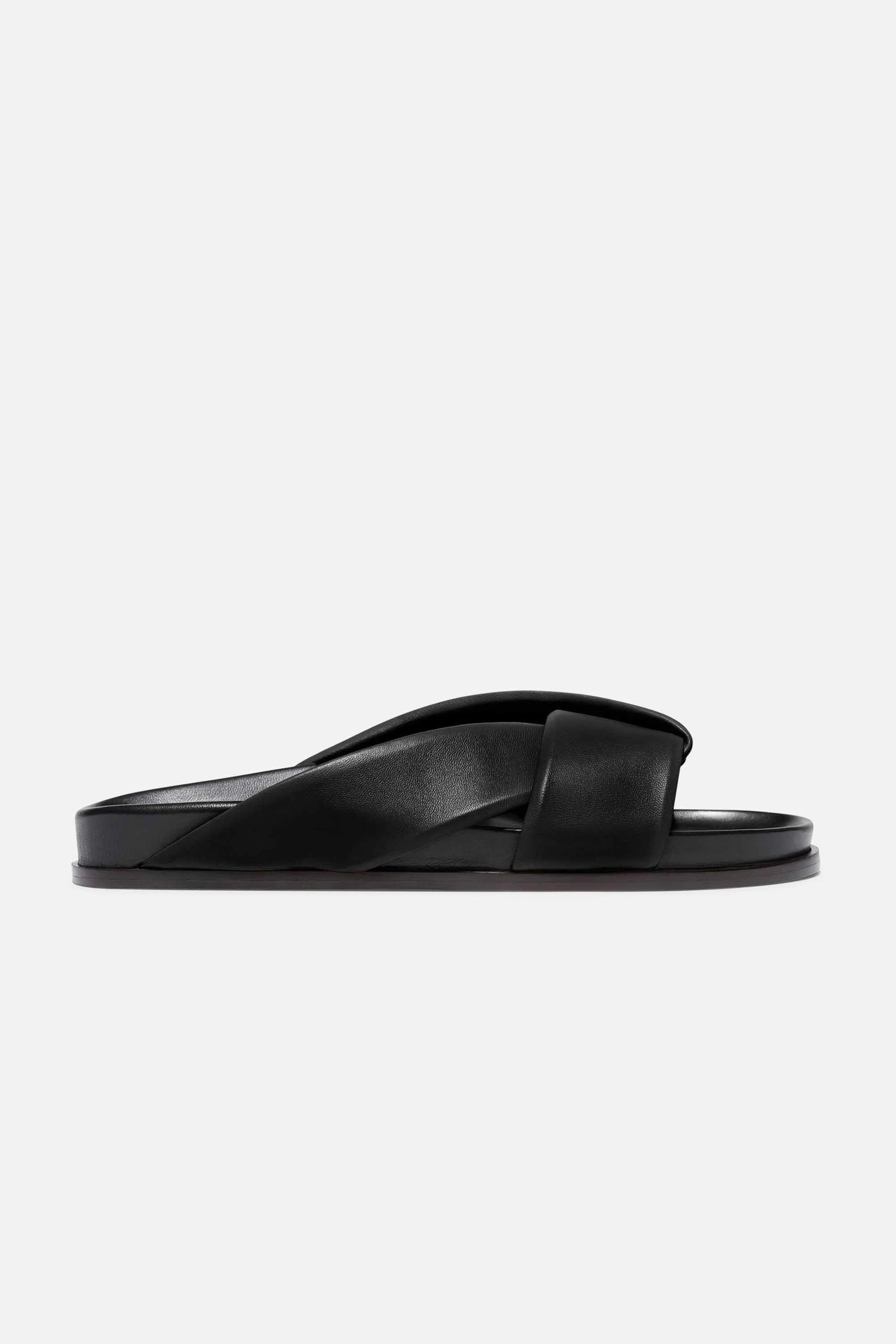 FOLDED SLIDE IN BLACK NAPPA - 1