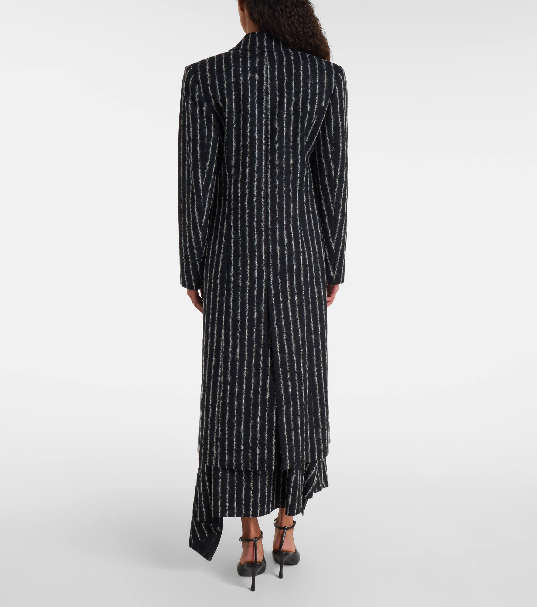 Pinstripe wool-blend coat - 3