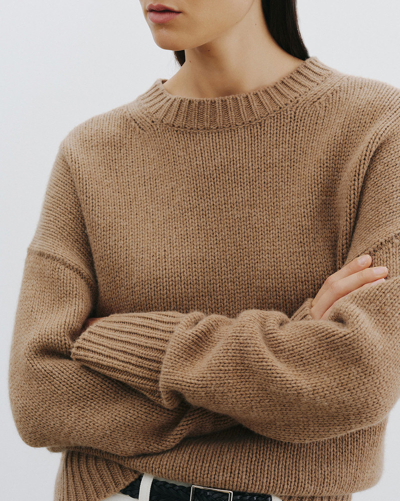 DONNIKA SWEATER 3