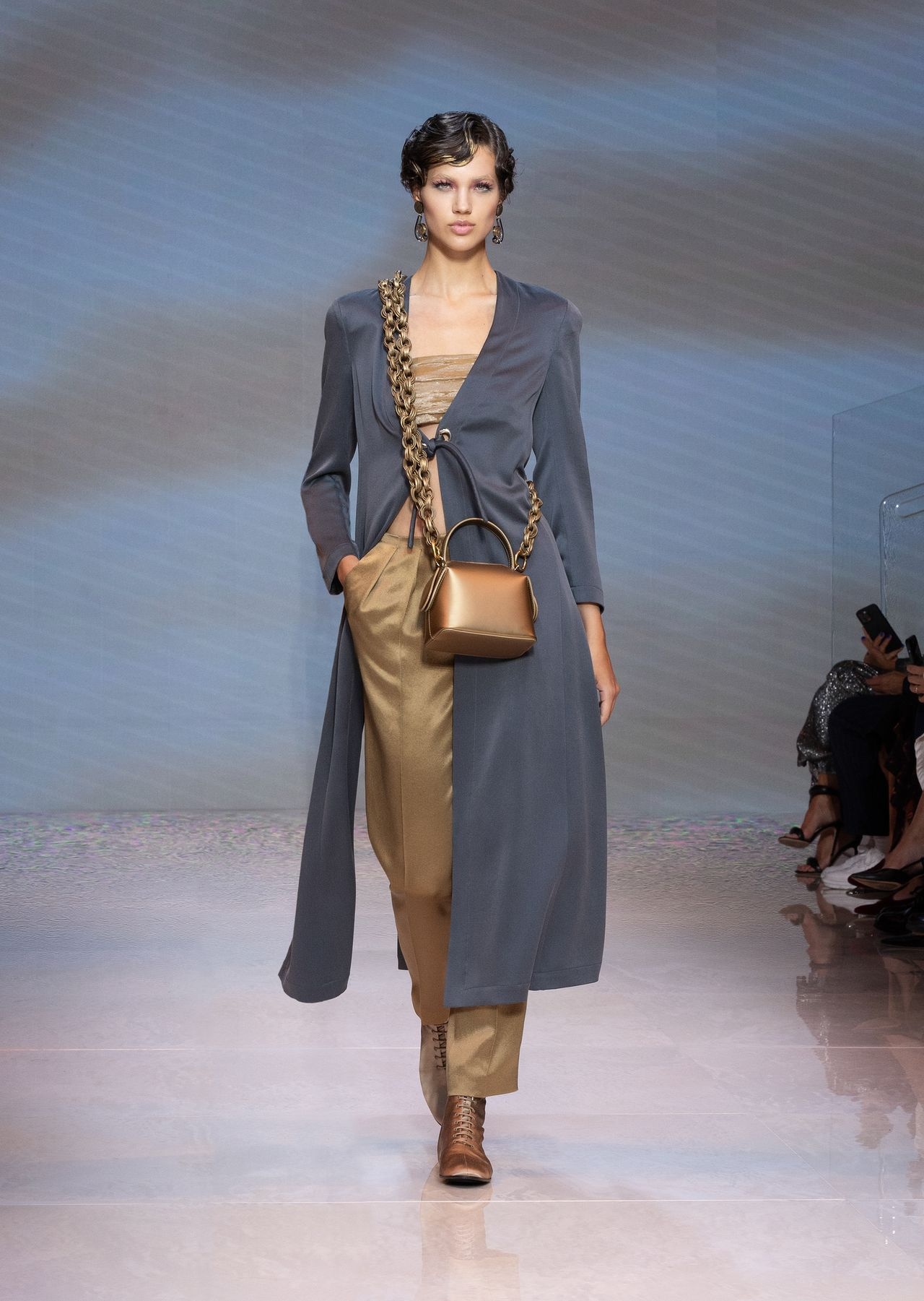 Silk crêpe duster coat - 7