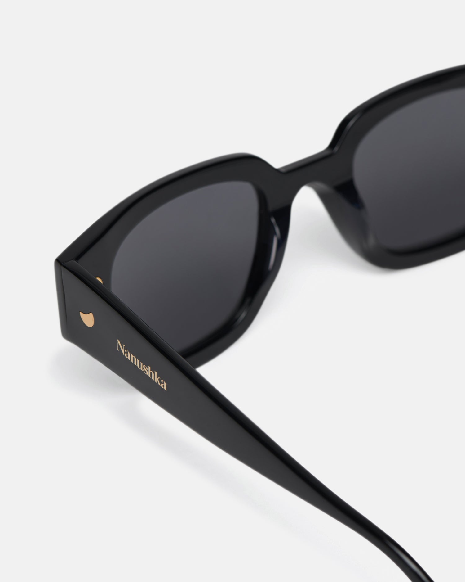 SAMUI - Bio-plastic D-frame sunglasses - Black - 4