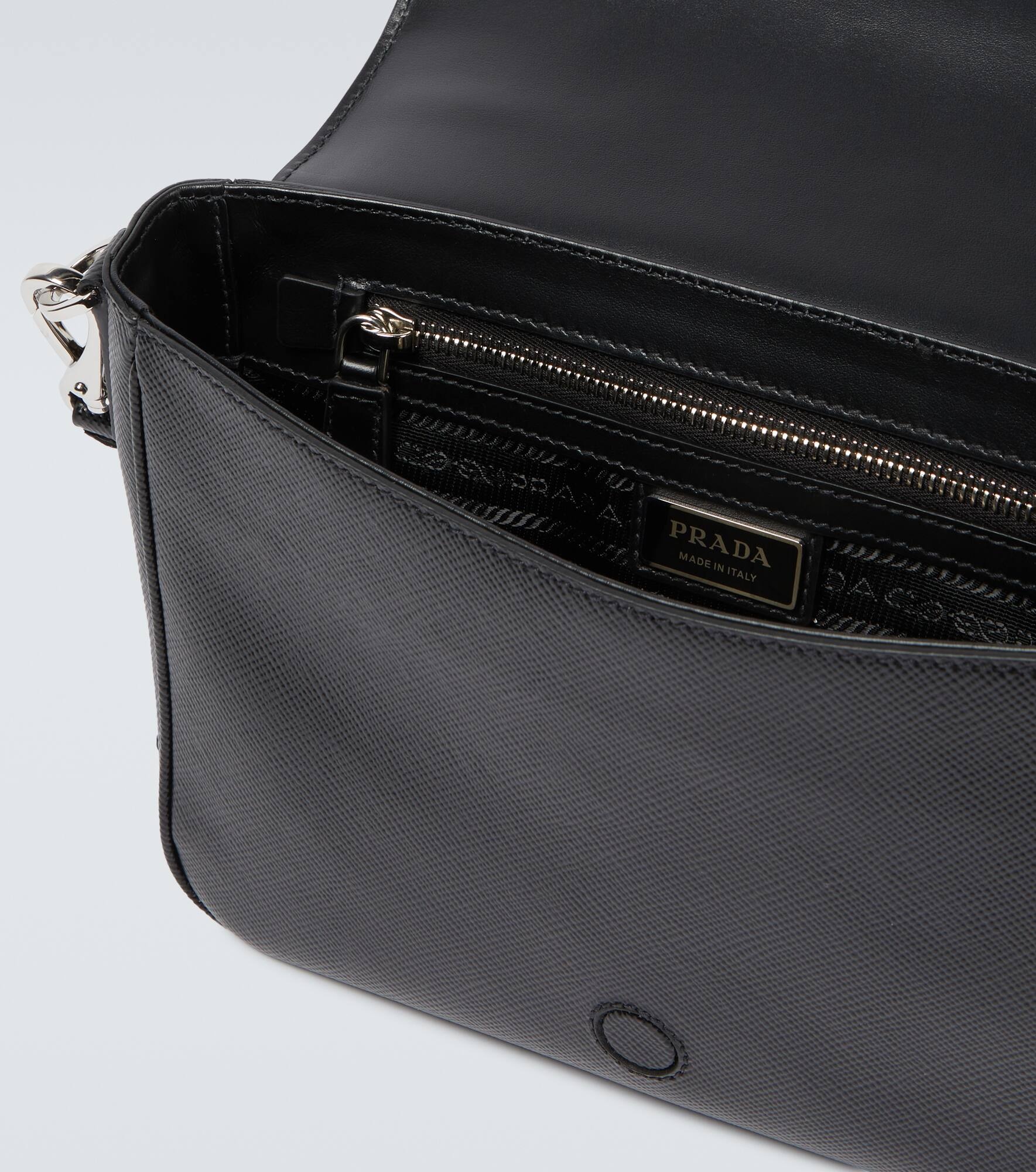 Saffiano leather shoulder bag - 4