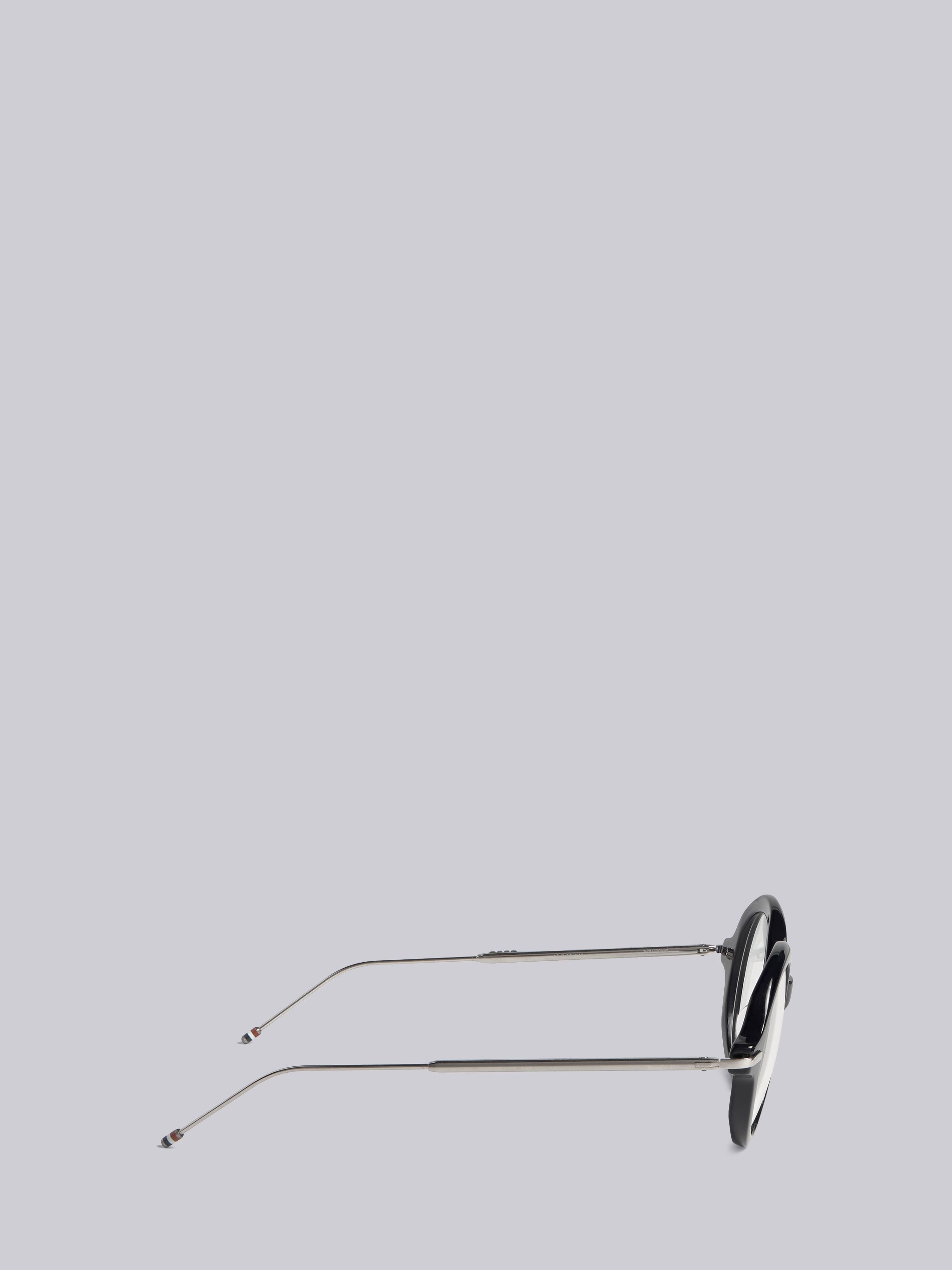 TB000 - Navy And Silver Round Glasses - 3