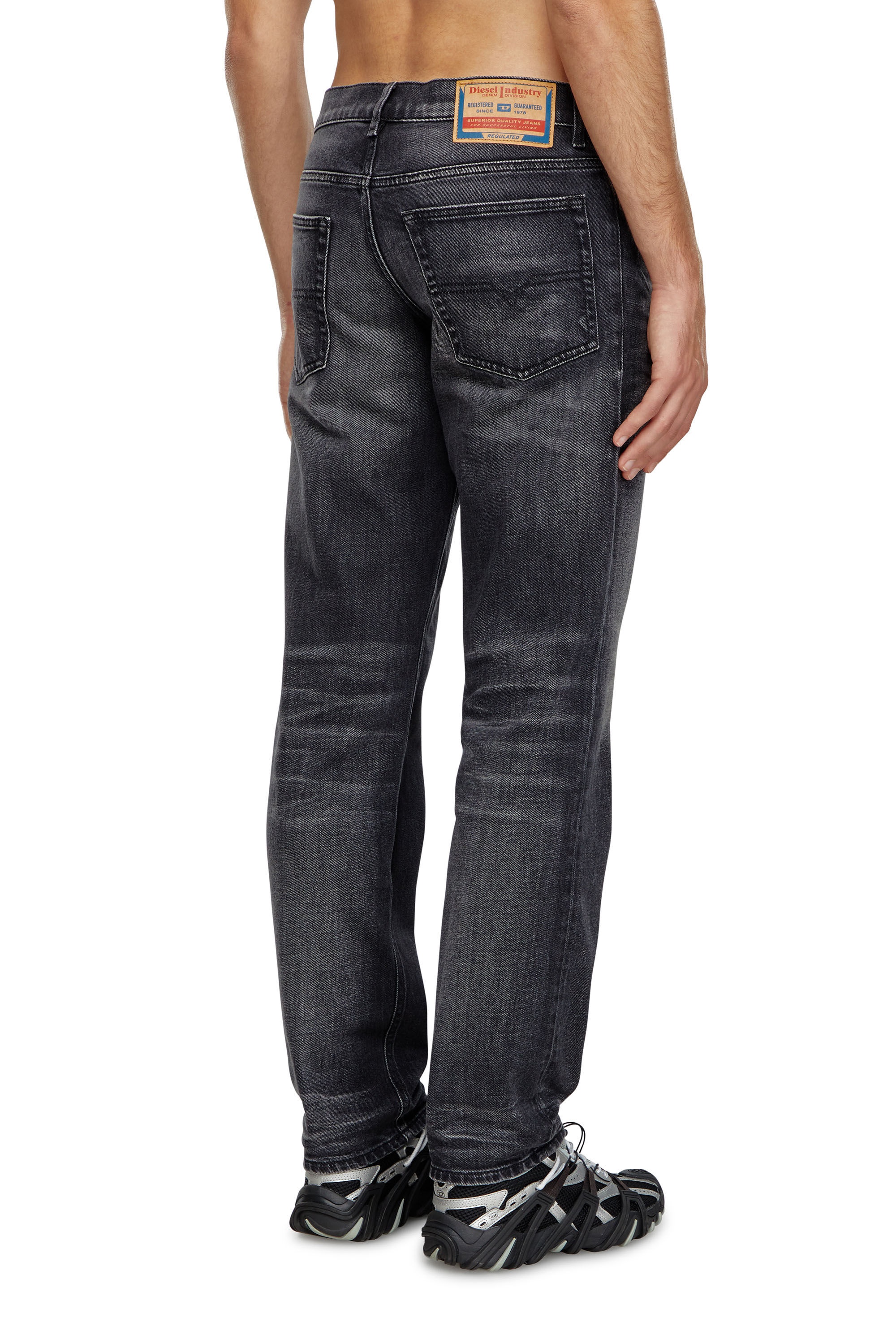 TAPERED JEANS 2023 D-FINITIVE 09J65 - 2