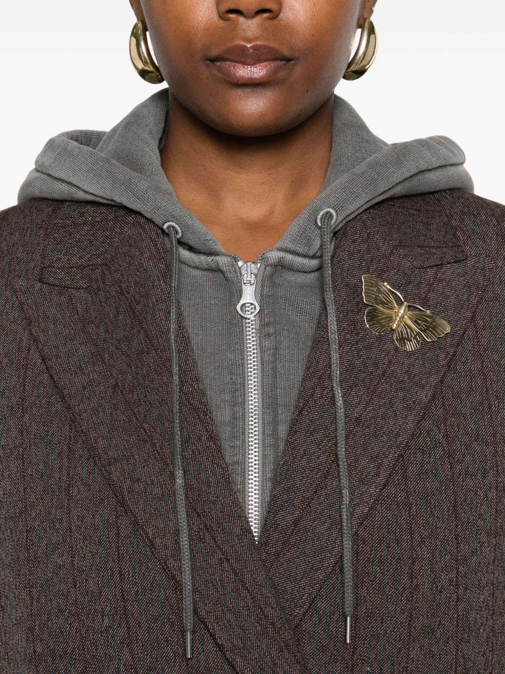 pinstripe butterfly-brooch blazer - 4
