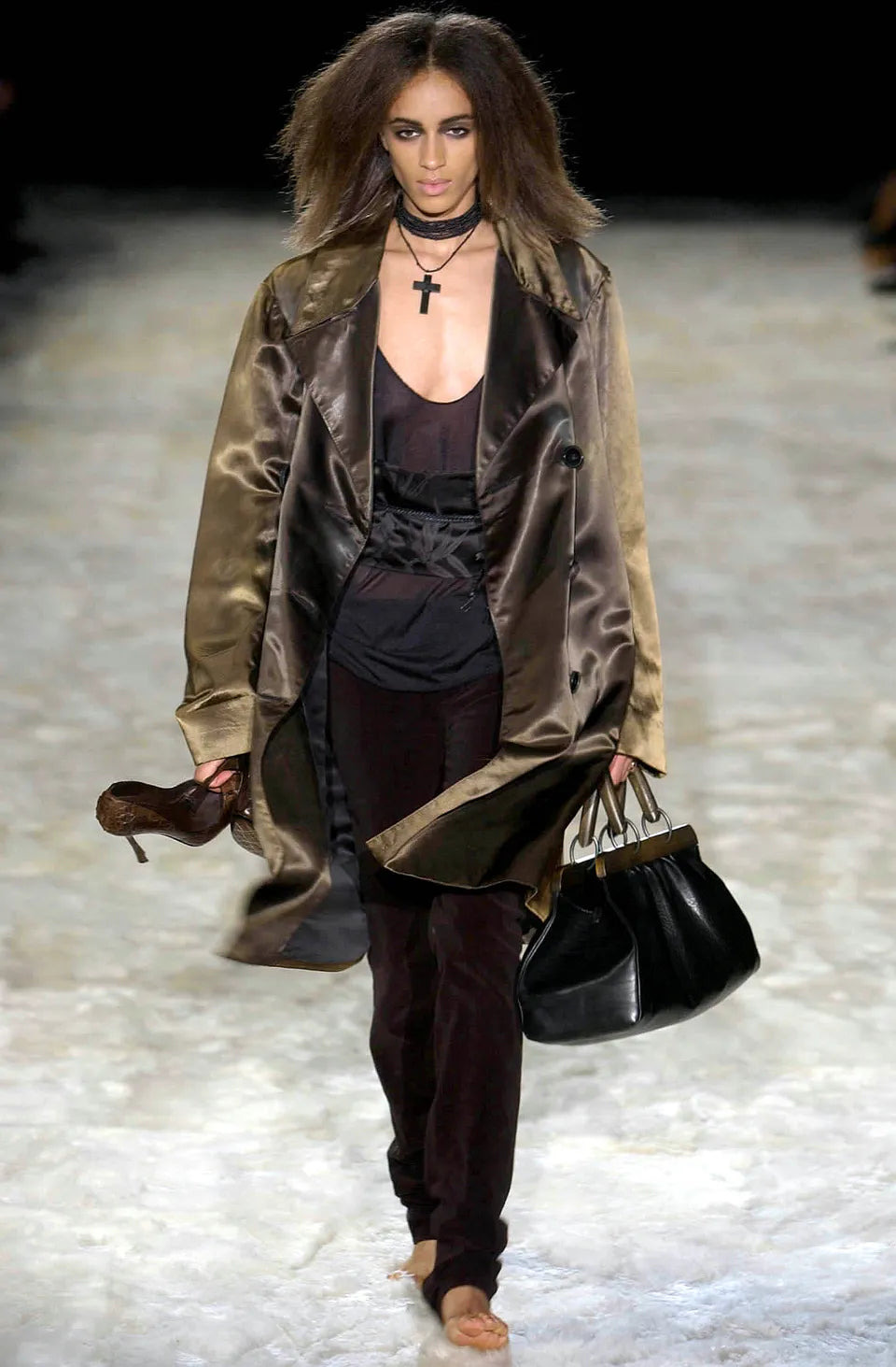 Gucci Fall 2002 Tom Ford Black Pebbled Buffalo Leather Doctors Bag - 2