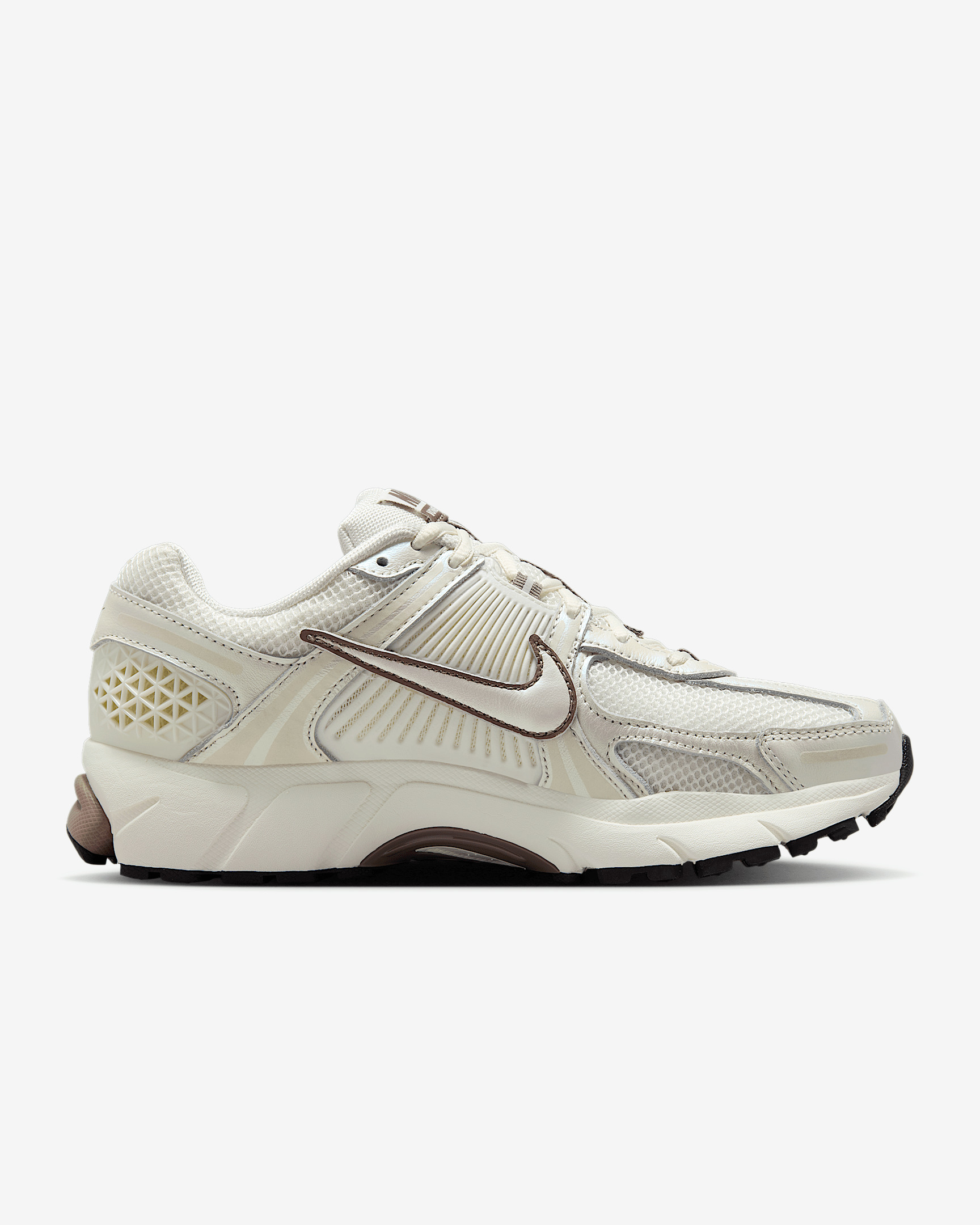 Nike Zoom Vomero 5 Women's Shoes - 3