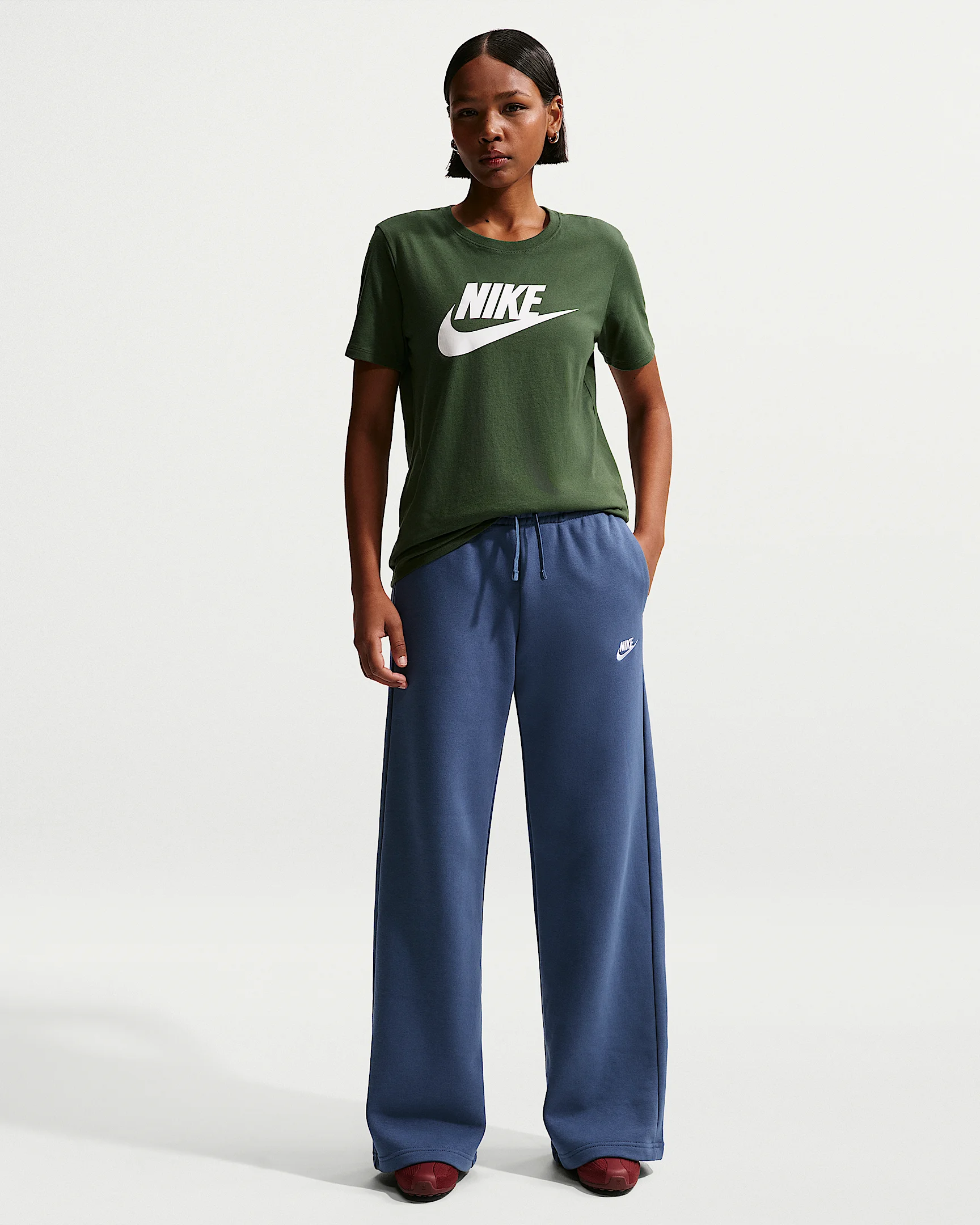 Nike Sportswear Club Fleece Women's Mid-Rise Wide-Leg Sweatpants - 1