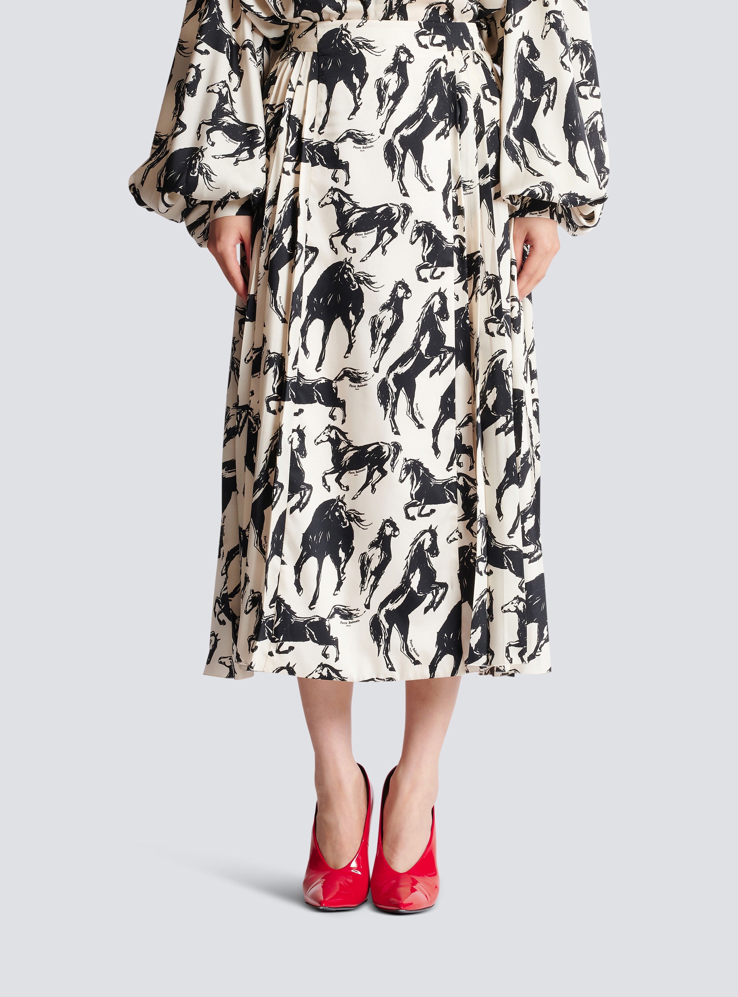 Pleated midi skirt in printed silk - 5