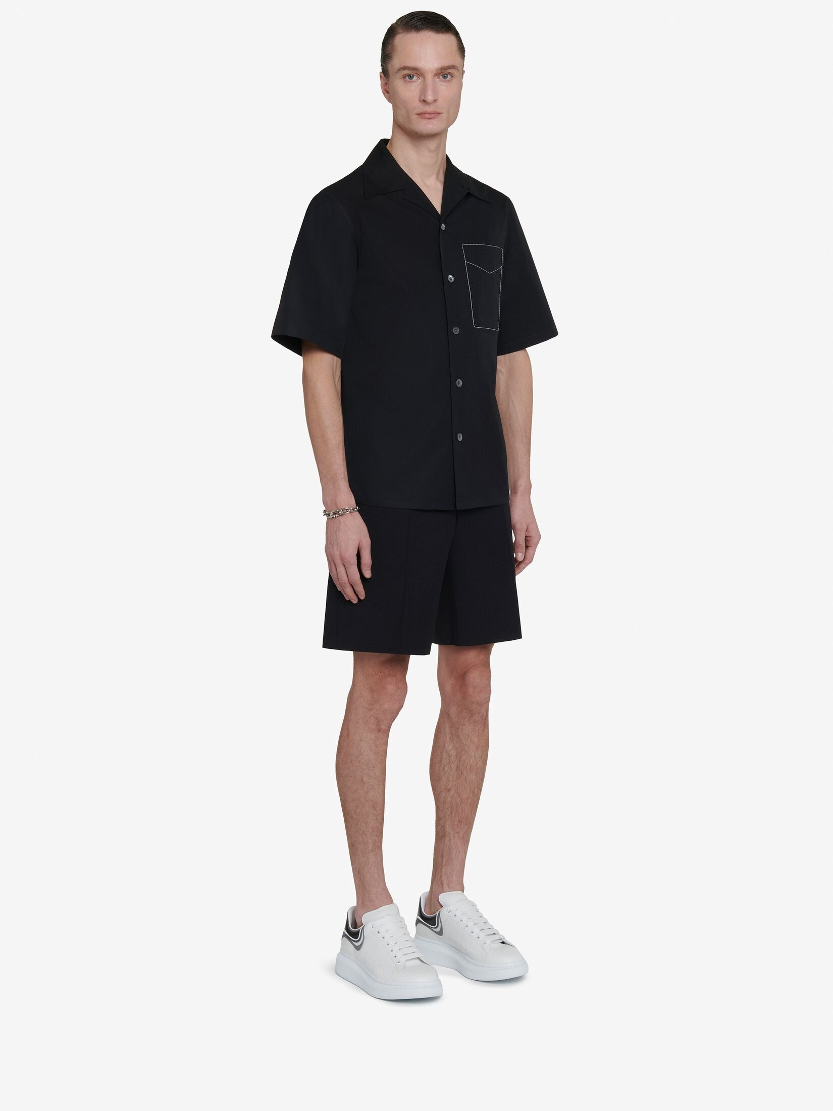 Men's Contrast Stitch Hawaiian Shirt in Black - 3