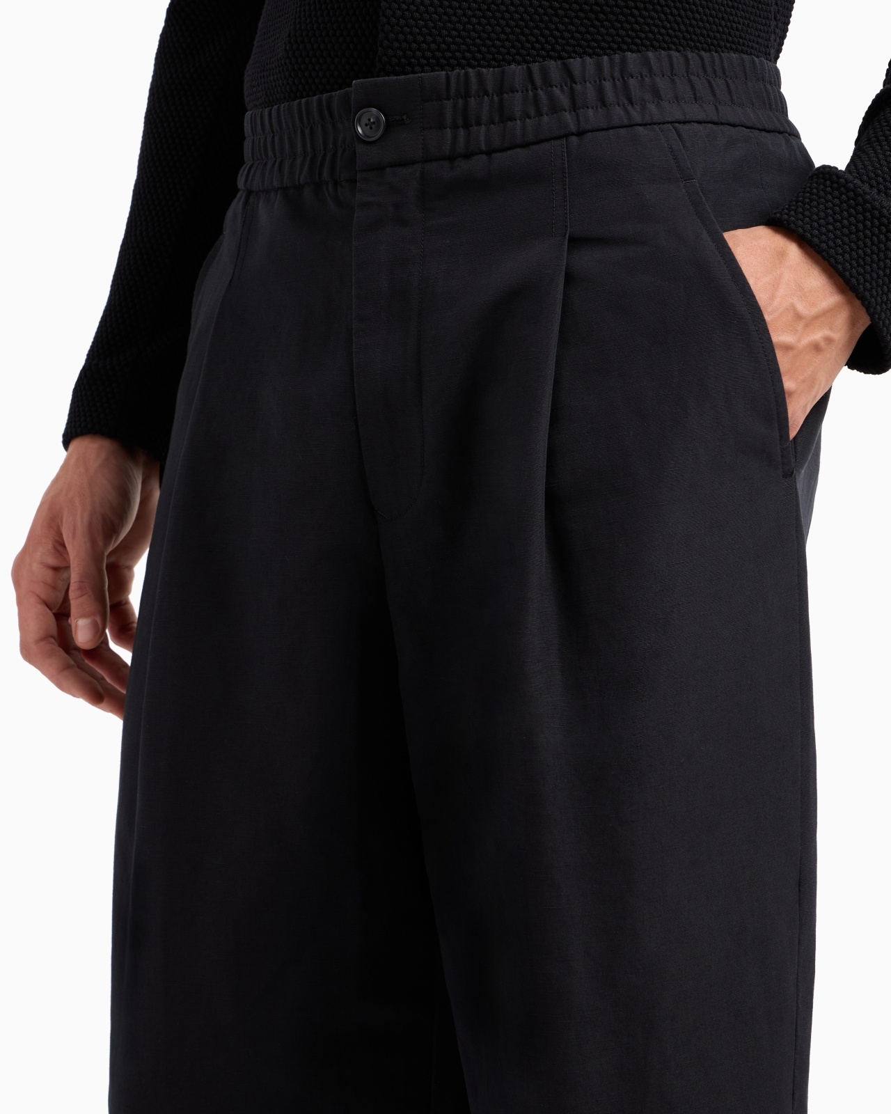 SINGLE-PLEAT COTTON AND LINEN TROUSERS - 5