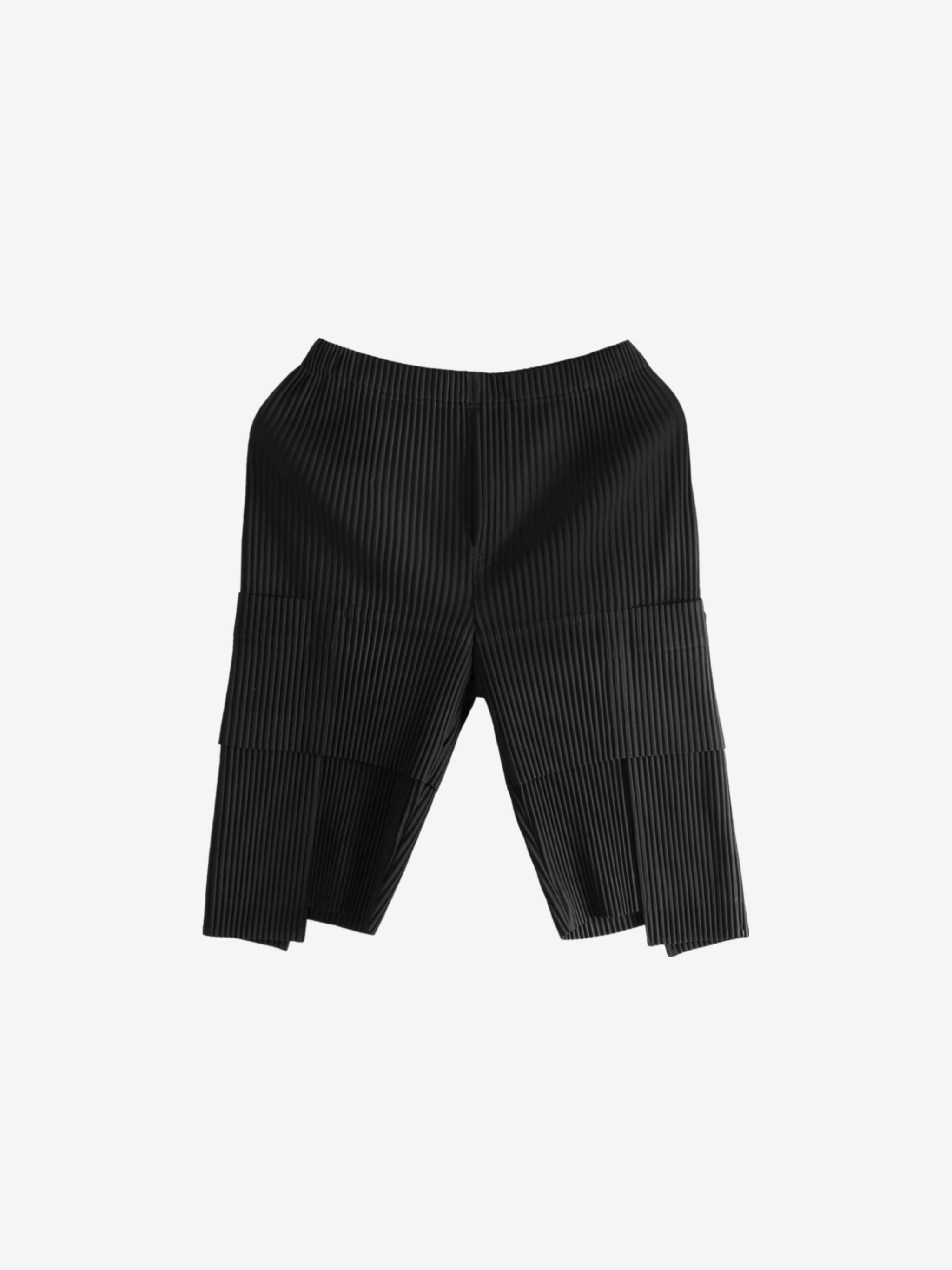 HOMME PLISSE ISSEY MIYAKE - Men Multi-Pocket Shorts - 4