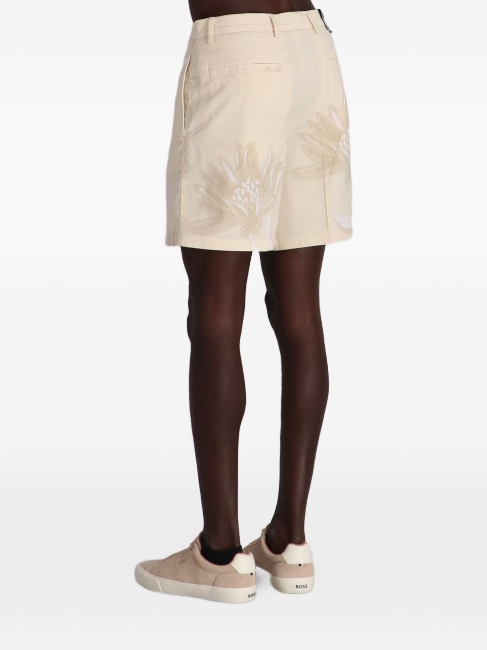pressed-crease shorts - 4