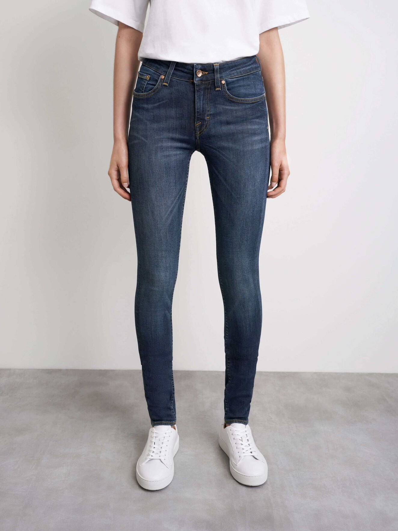 Slight Skinny-Fit Jeans - 4