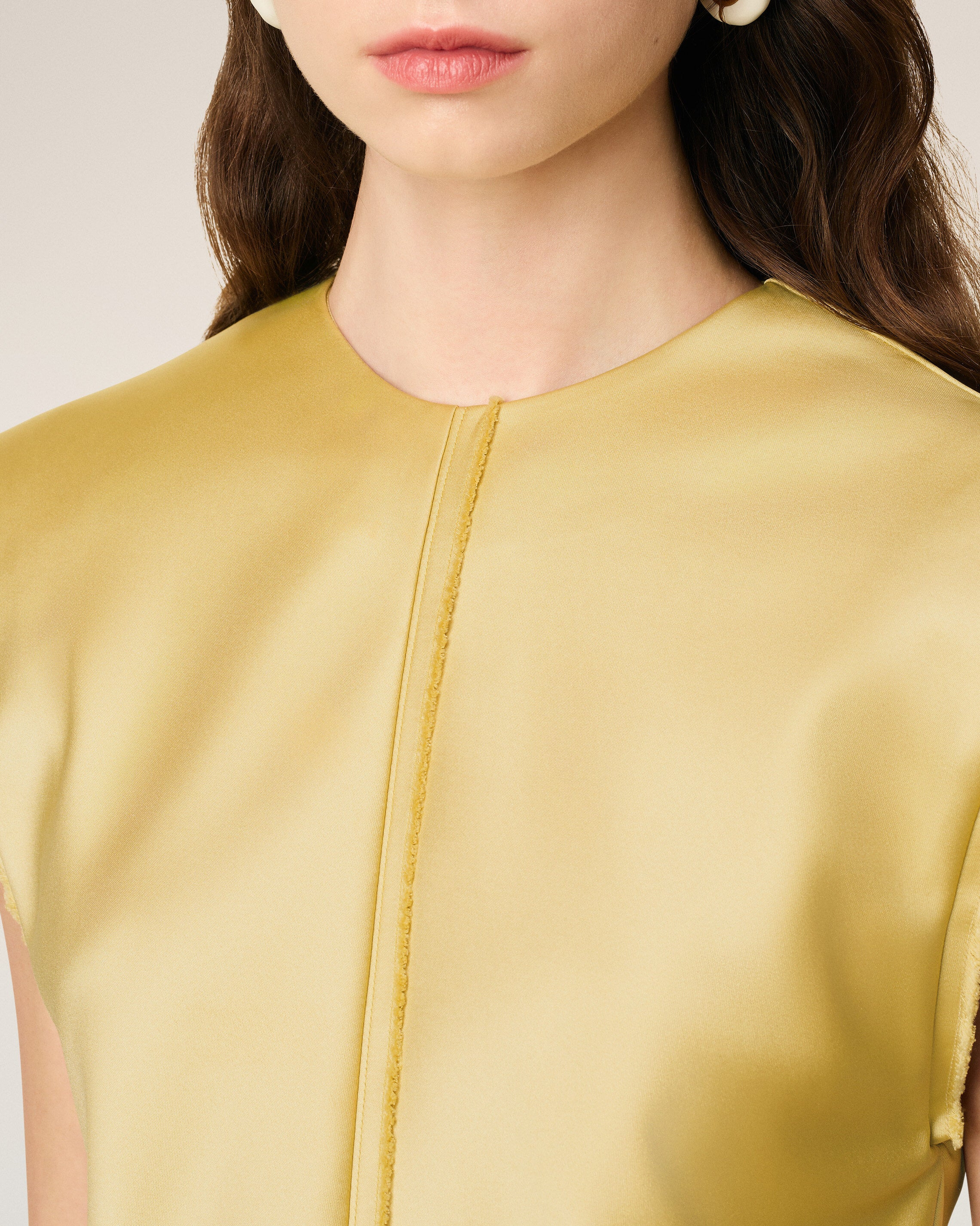 GREEN SLEEVELESS RAW EDGE DETAILS TOP - 4