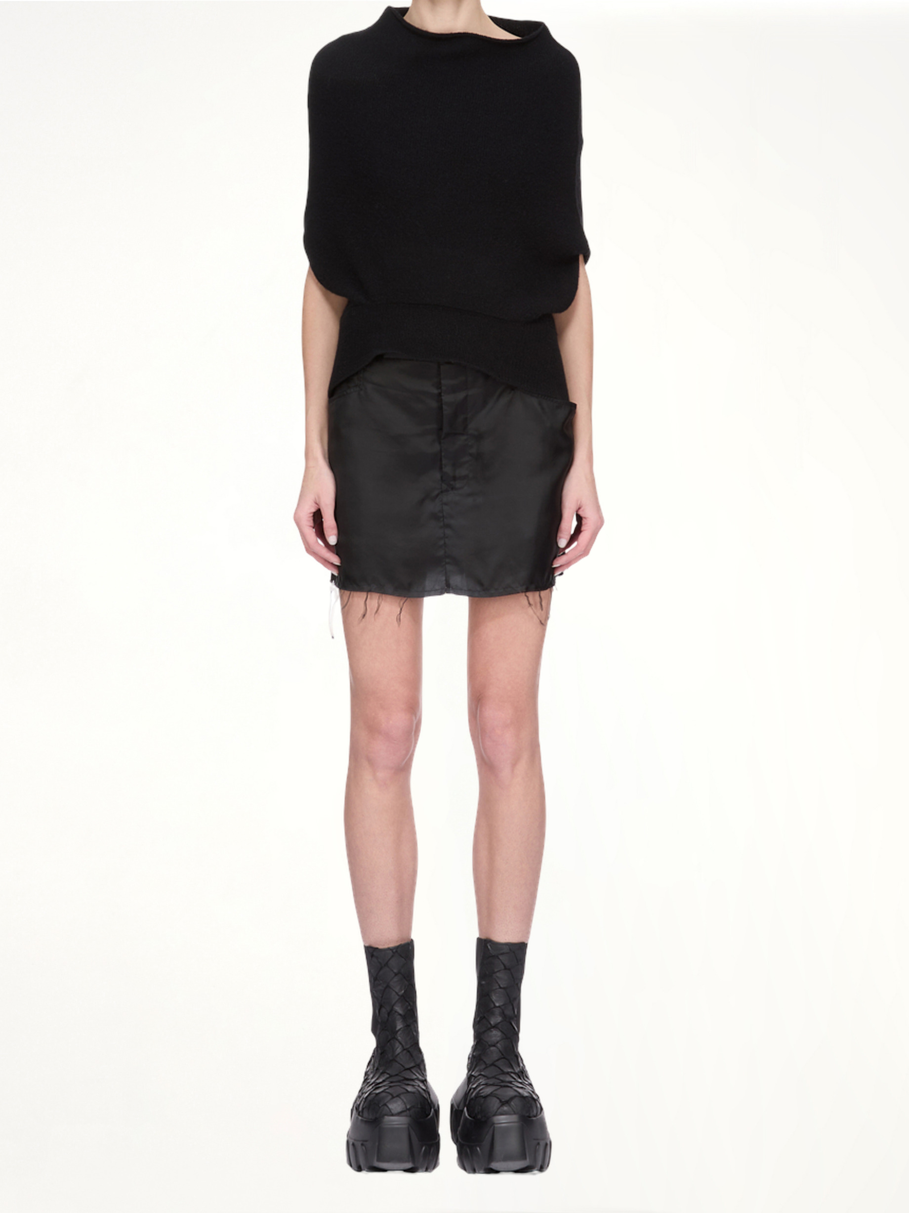 SL Shroud in Black - 4