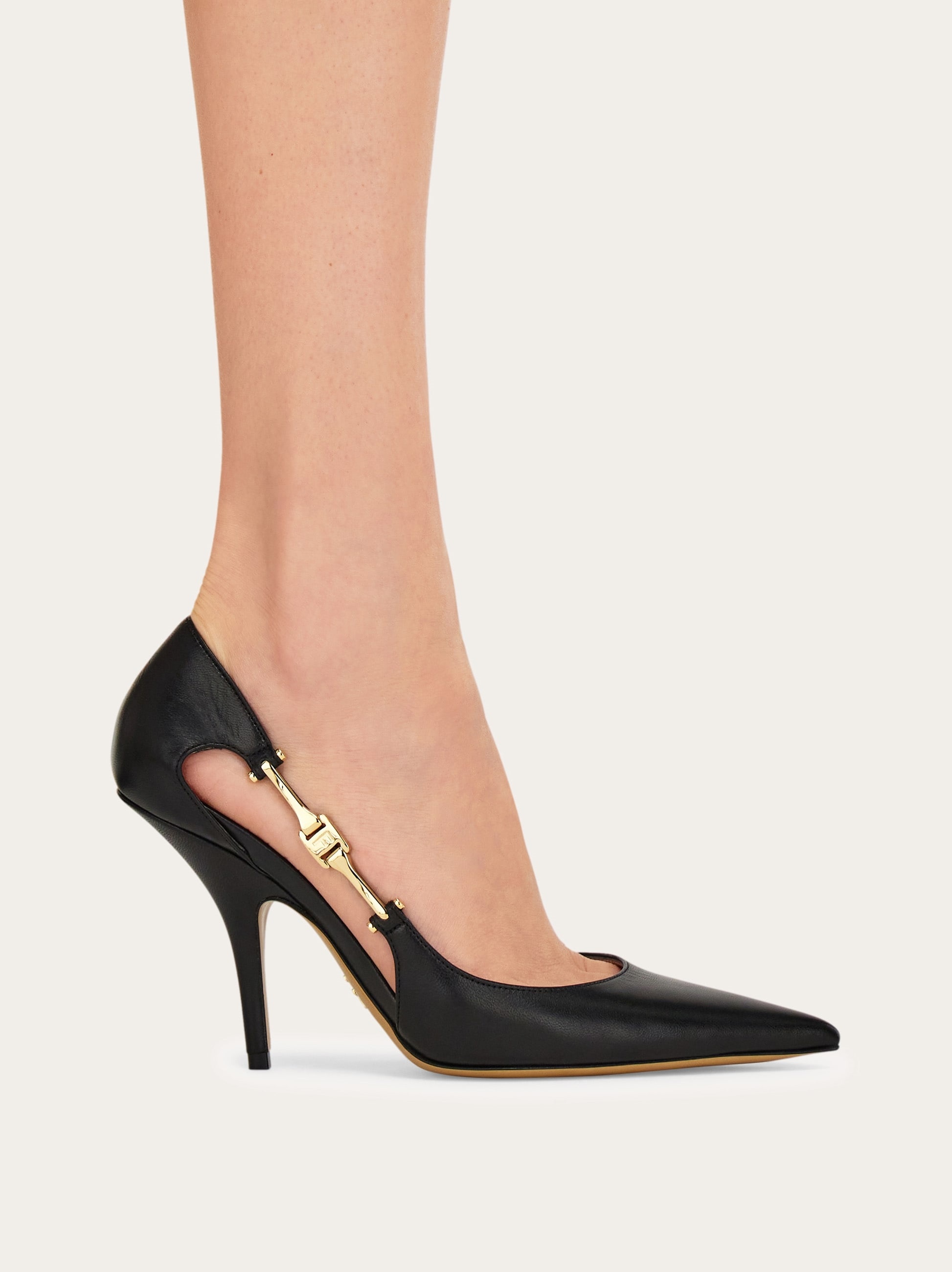 F buckle pump - 3