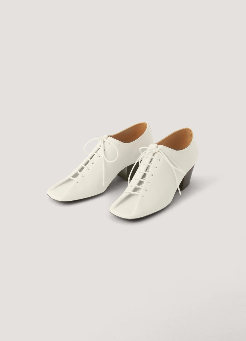 Lemaire HEELED DERBIES
SATIN NAPPA LEATHER outlook
