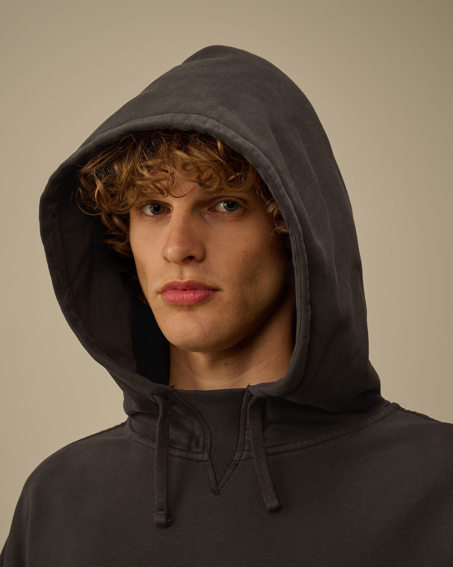 Brushed and Emerized Diagonal Fleece Boxy Hooded Sweatshirt - 6