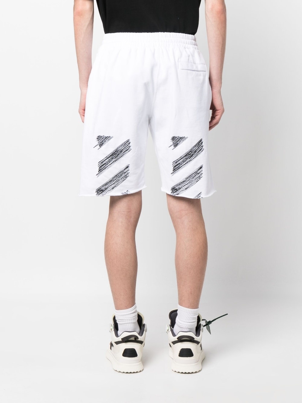 Scribble Diag print track shorts - 4