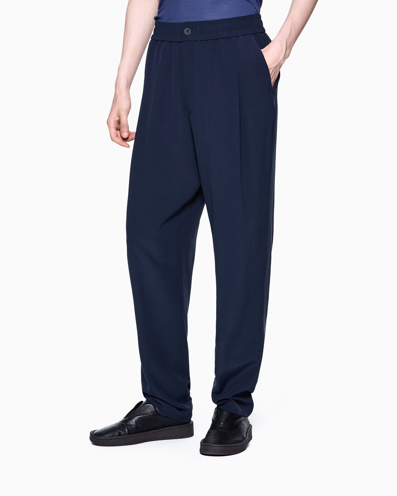 SILK CRÊPE FLAT-FRONT TROUSERS - 4