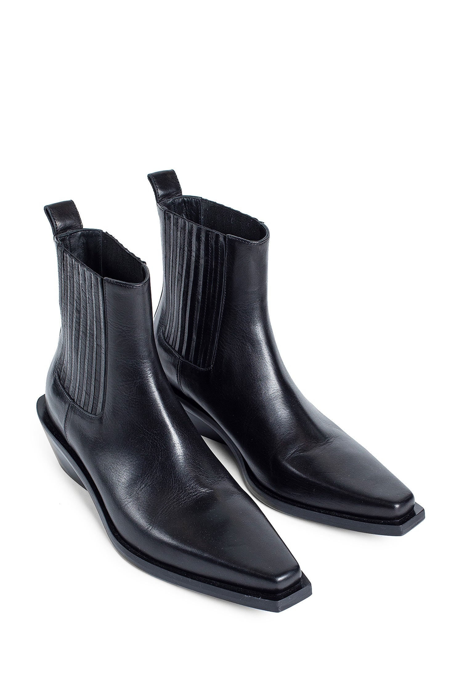 Harper-Pointy-Chelsea-Boots-In-Grained-Shiny-Calfskin - 7