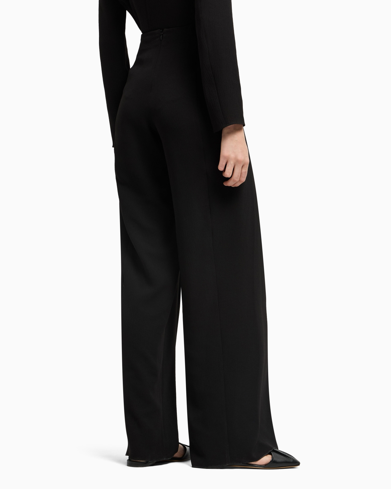 TROUSERS WITH FLUID CRÊPE PANEL - 3