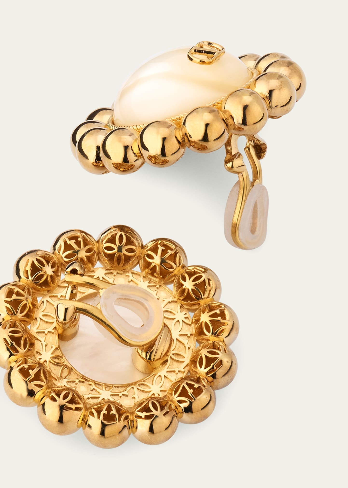 Famiglia VLOGO Pearly Resin Clip Earrings - 4