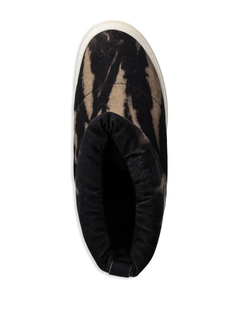 Mega Bumper Low Lunar boots 4