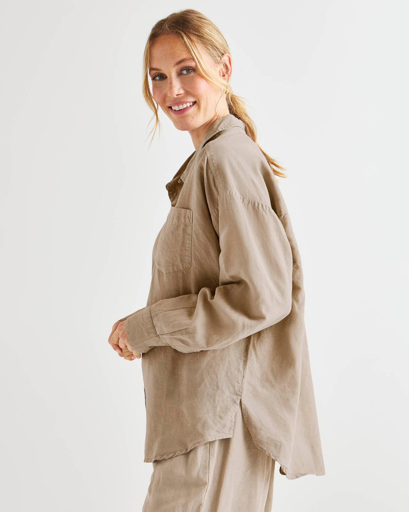 Splendid Dawson Button Down outlook