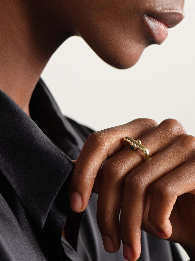 Yvonne Léon Bague Gousset 9-karat gold, sapphire and diamond ring Gold outlook
