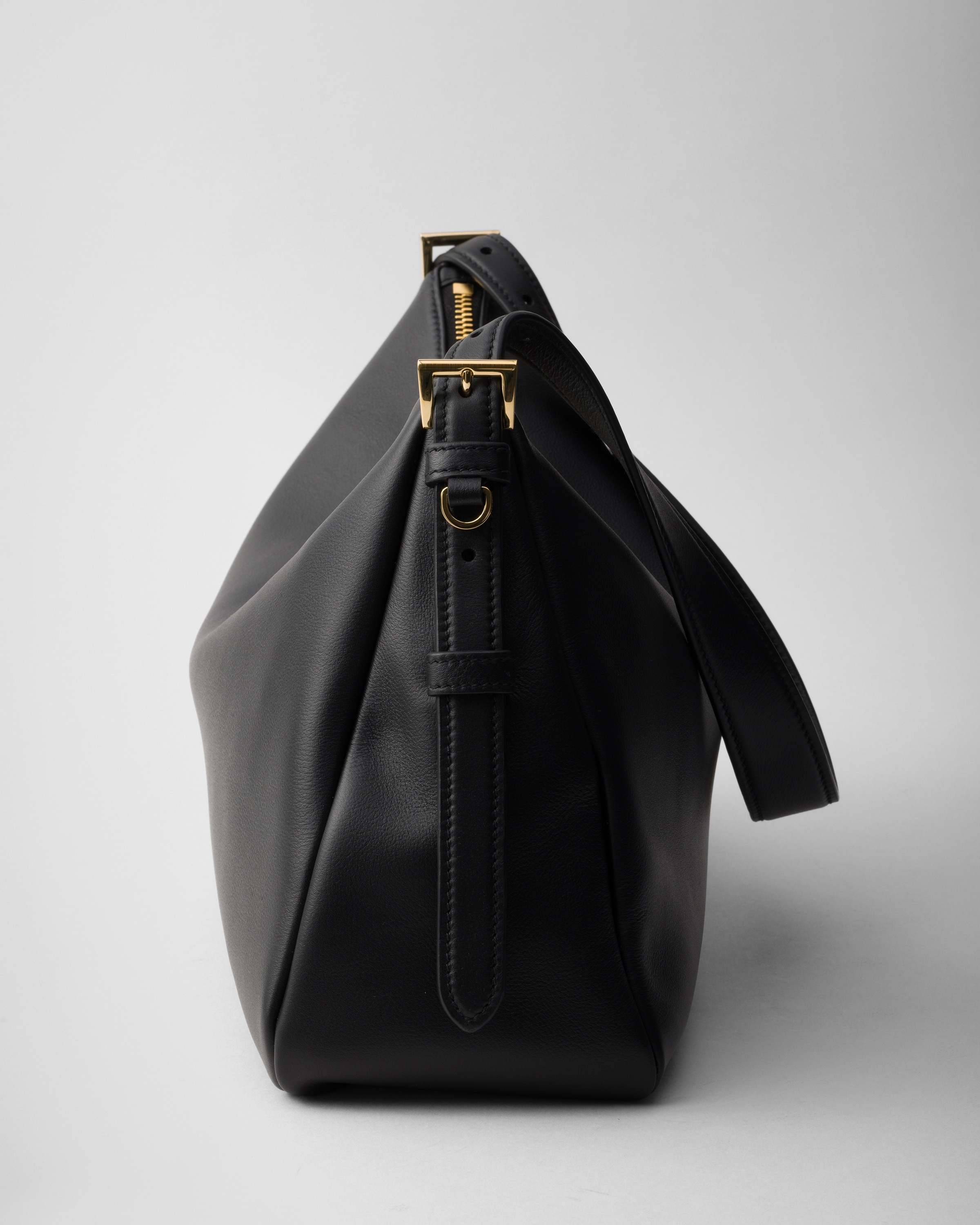【PRADA】Prada Aimee' shoulder bag Black Black Prada Aimée medium leather shoulder bag | PRADA