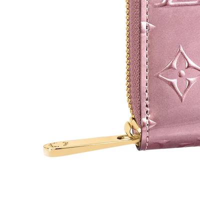 Louis Vuitton Zippy Wallet outlook