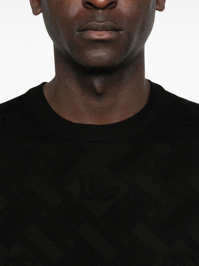 logo pattern T-shirt 5
