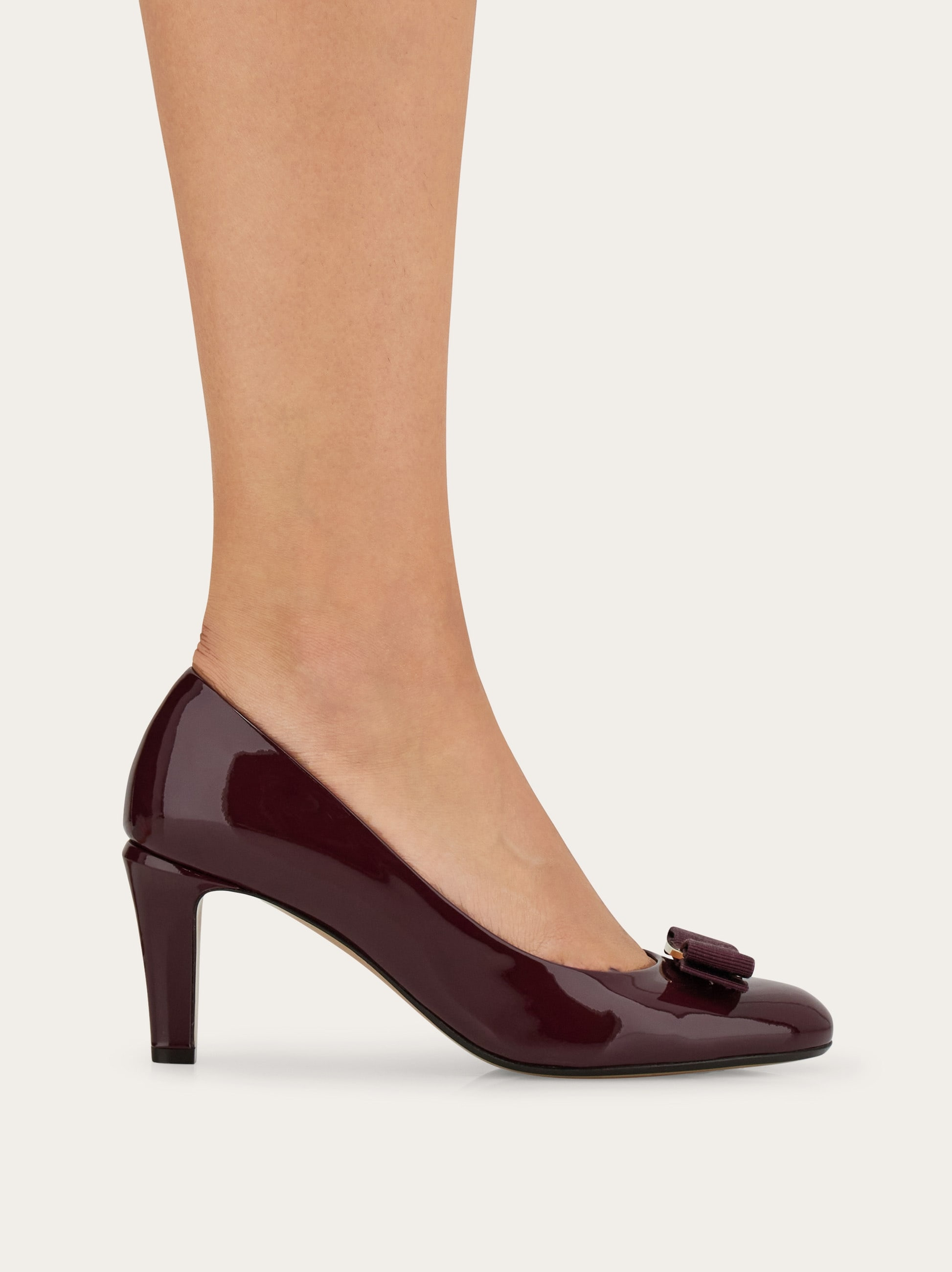 Vara bow pump shoe - 4