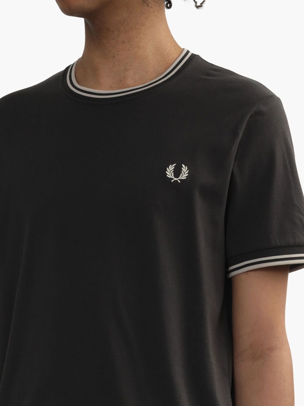 Twin Tipped T-shirt - 5