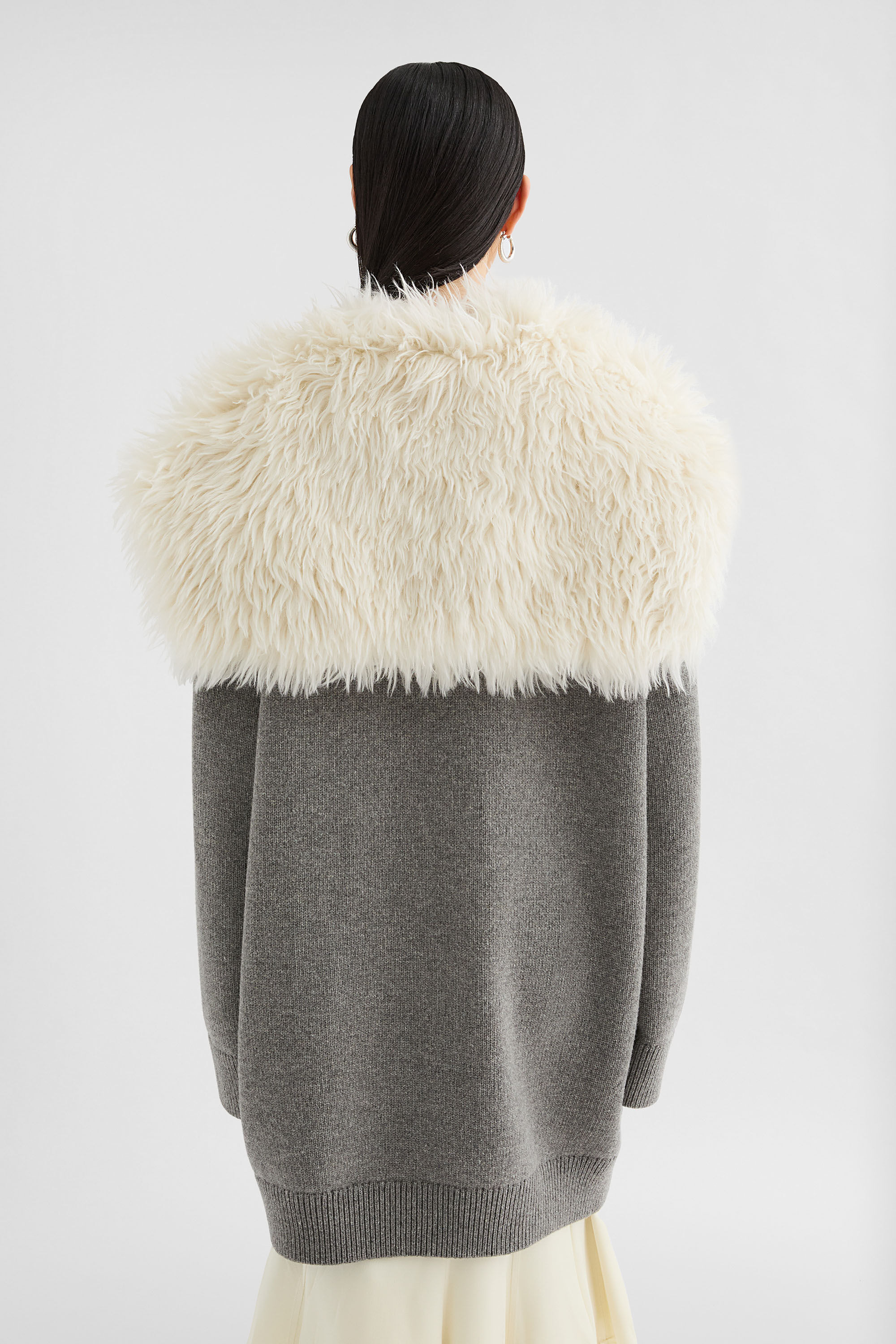 Midweight Wool Blend V-Neck Cardigan - 6