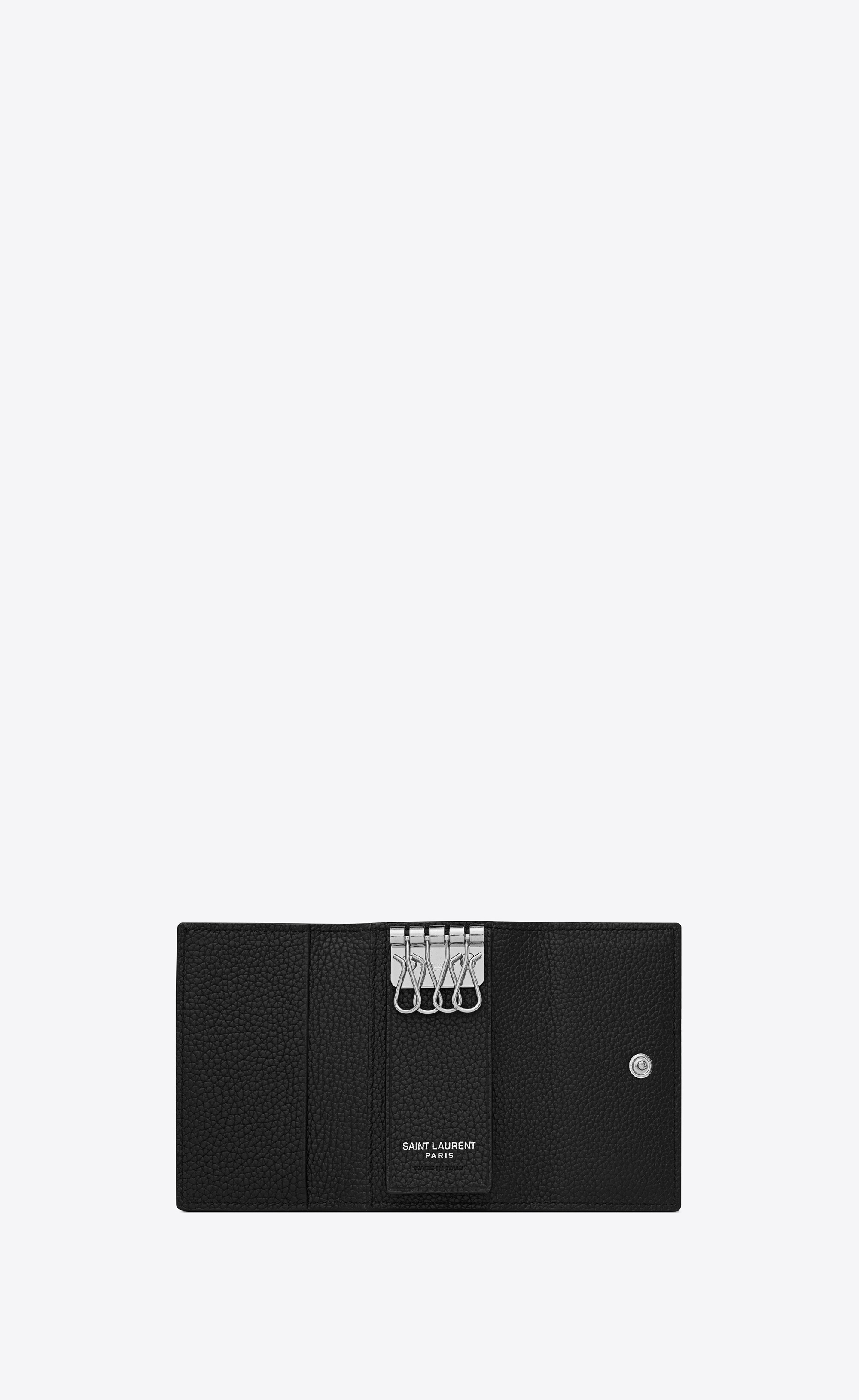 embossed slim keycase in grained leather - 4