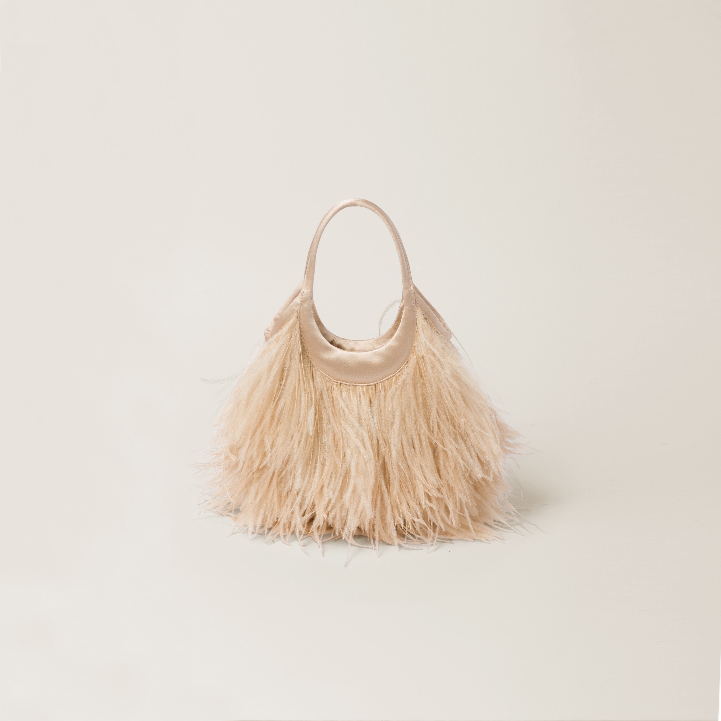 Satin handbag with feathers - 3