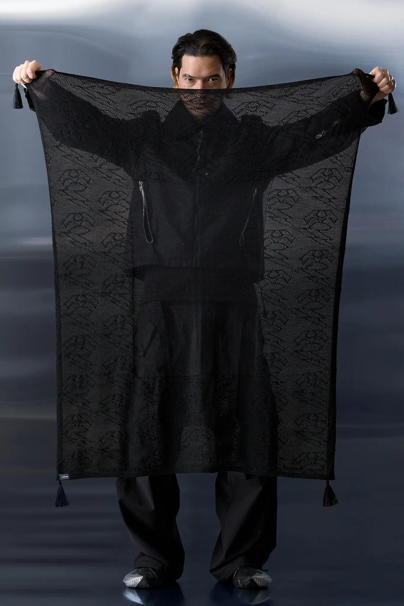 SM1-AK Baby Llama Shemagh 11