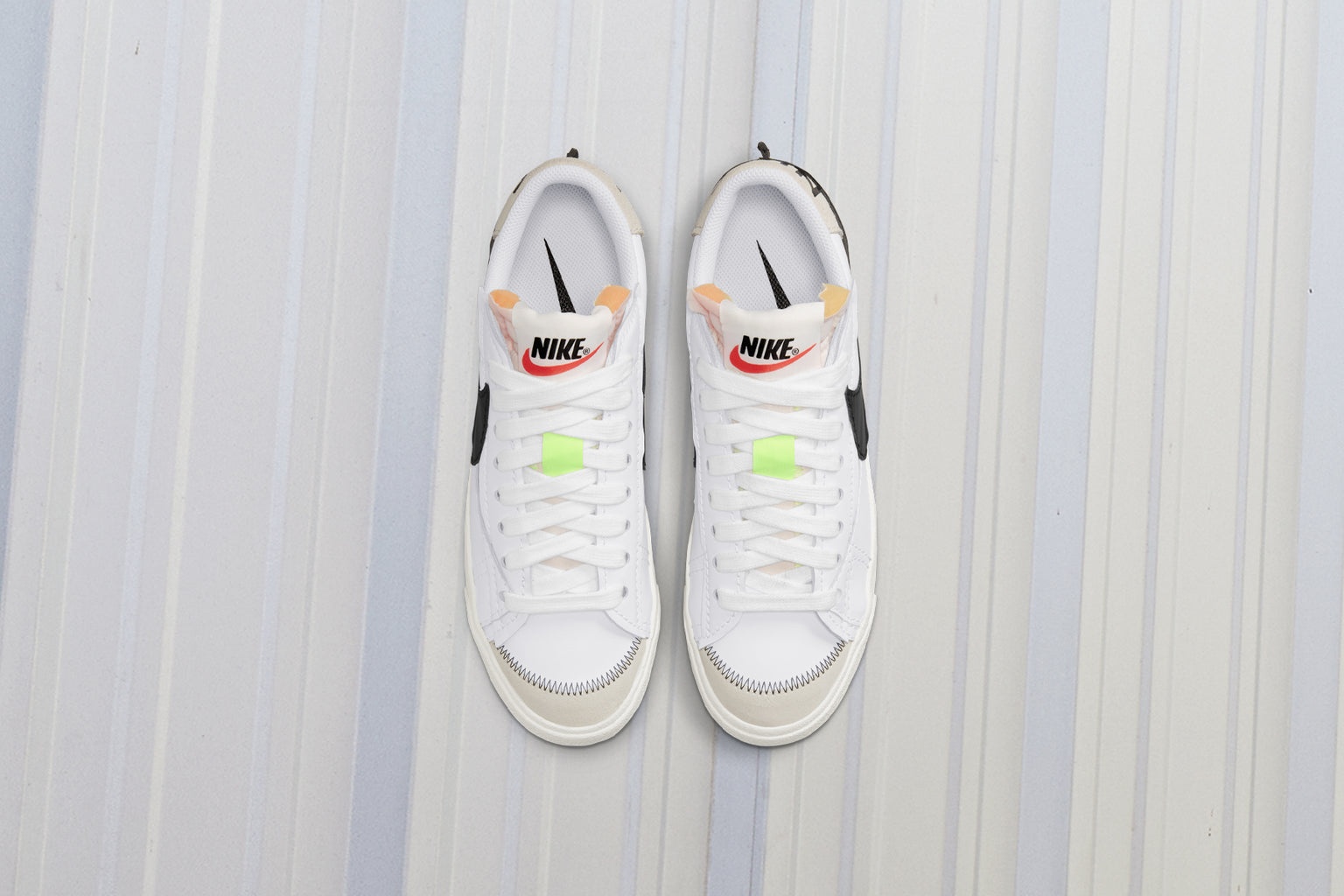 NIKE BLAZER LOW '77 JUMBO - WHITE/BLACK/SAIL - 6