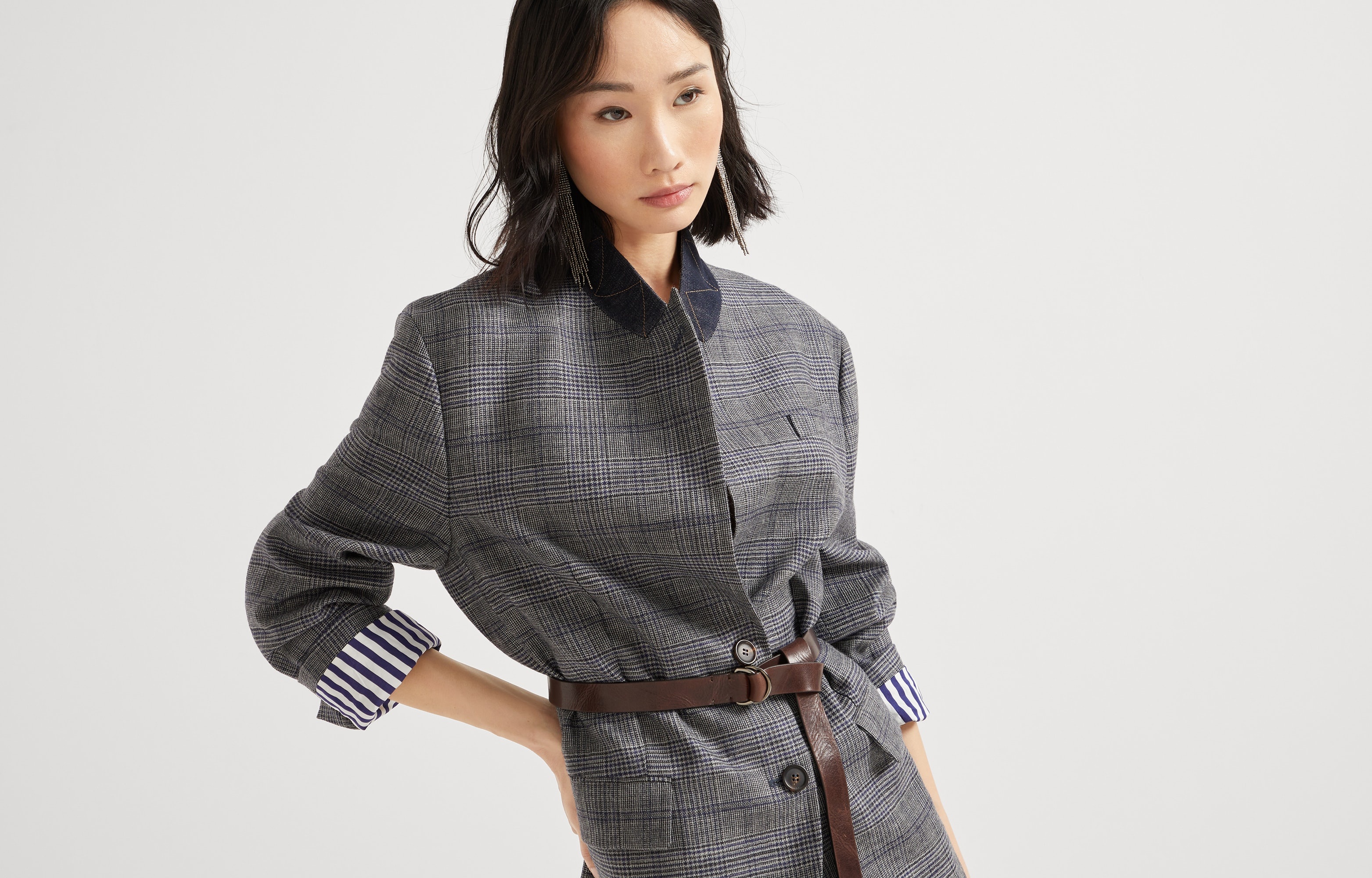 Virgin wool Prince of Wales blazer with leather belt and monili - 6
