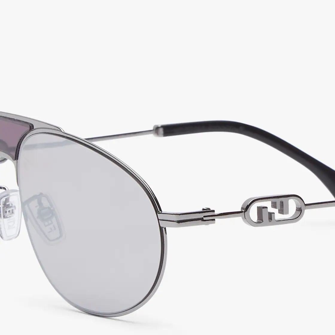 Presented at the Fall-Winter 22 fashion show, these oval-shaped pilot-style shield sunglasses are ma - 3