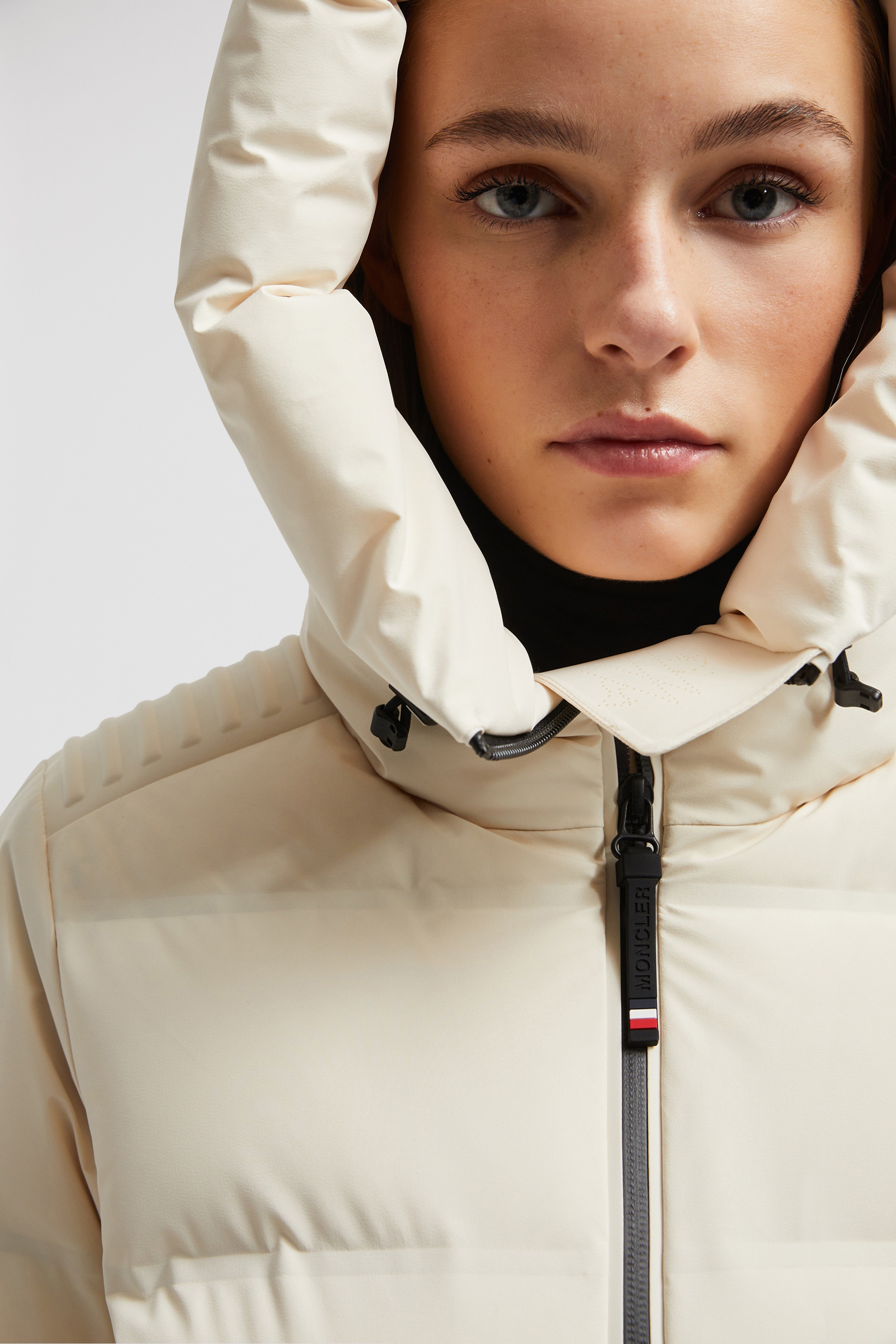 Moncler Grenoble Suisses Short Down Jacket | REVERSIBLE
