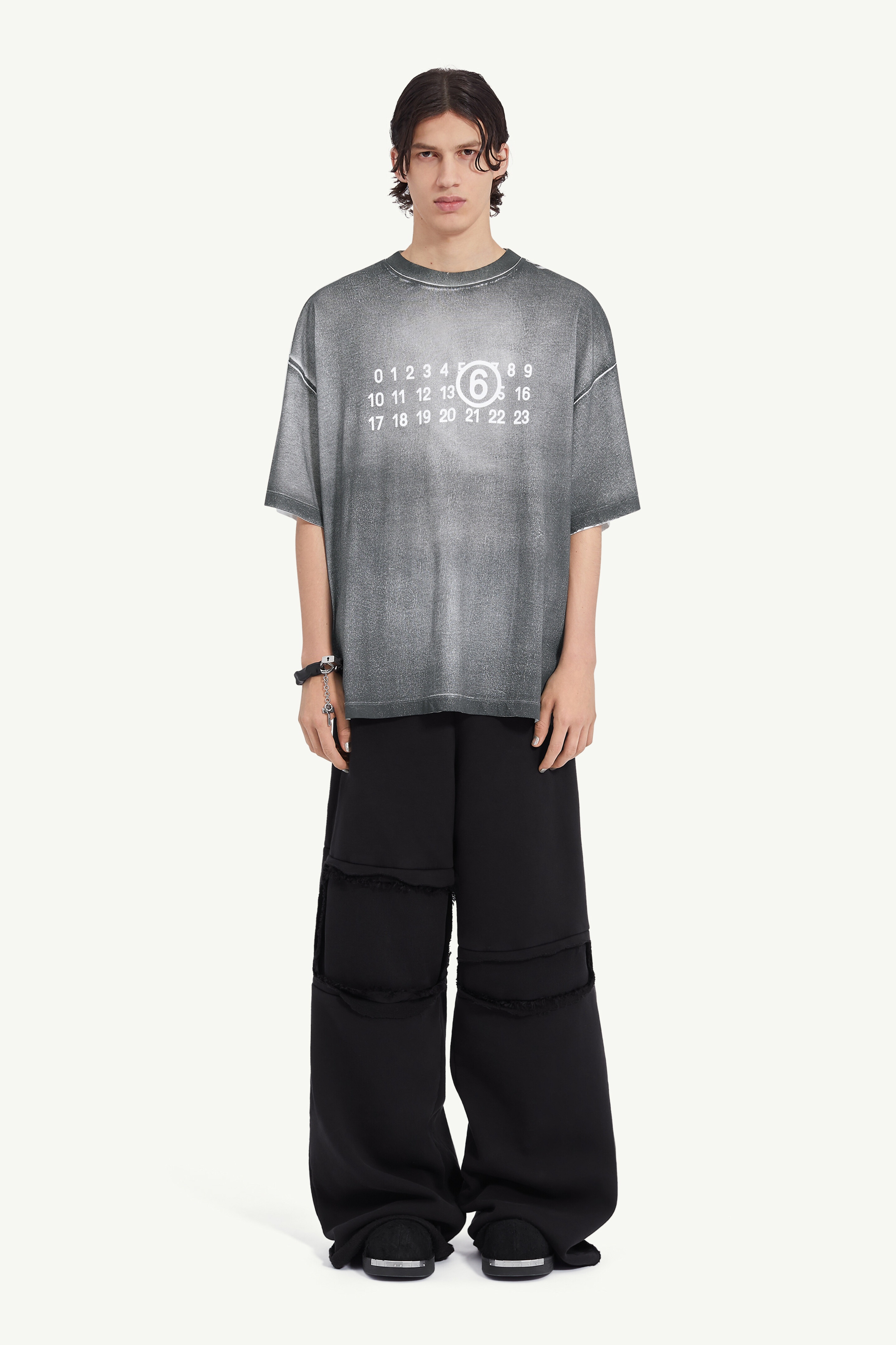 Oversized T-shirt - 2